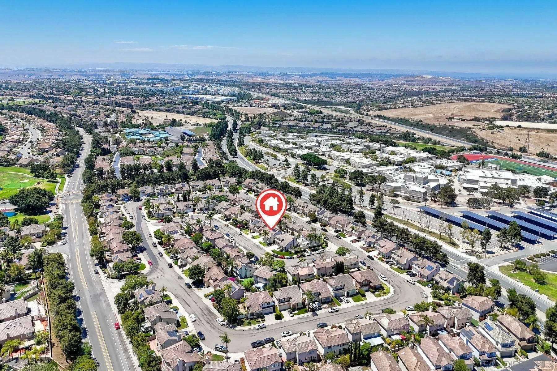 https://cdn.realtyfeed.com/cdn/127/260018176/b7f248b8b30272adb67e862fc932aea5.webp