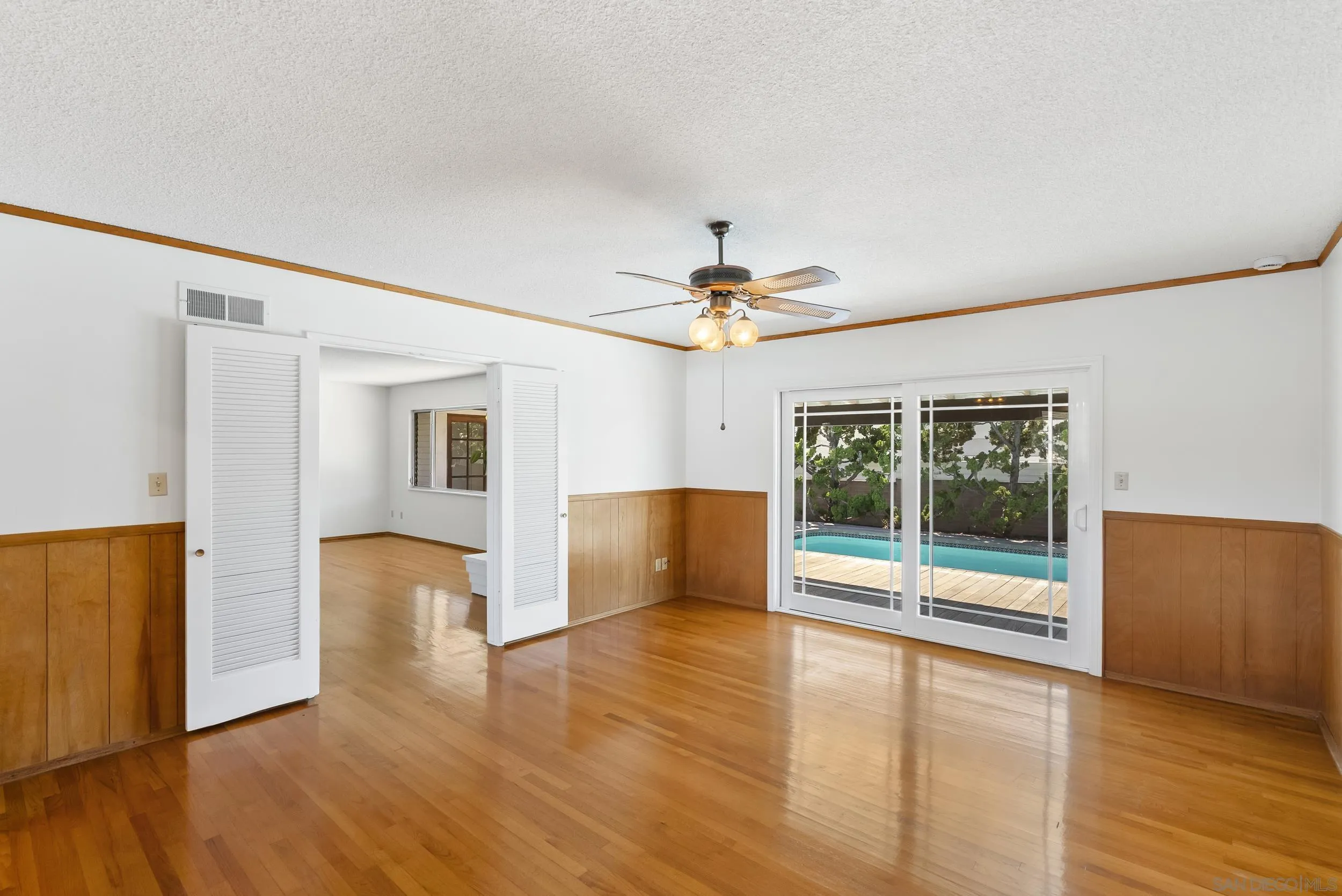 https://cdn.realtyfeed.com/cdn/127/260018177/ed73494162e58d08a2b9e958f5caffc2.webp