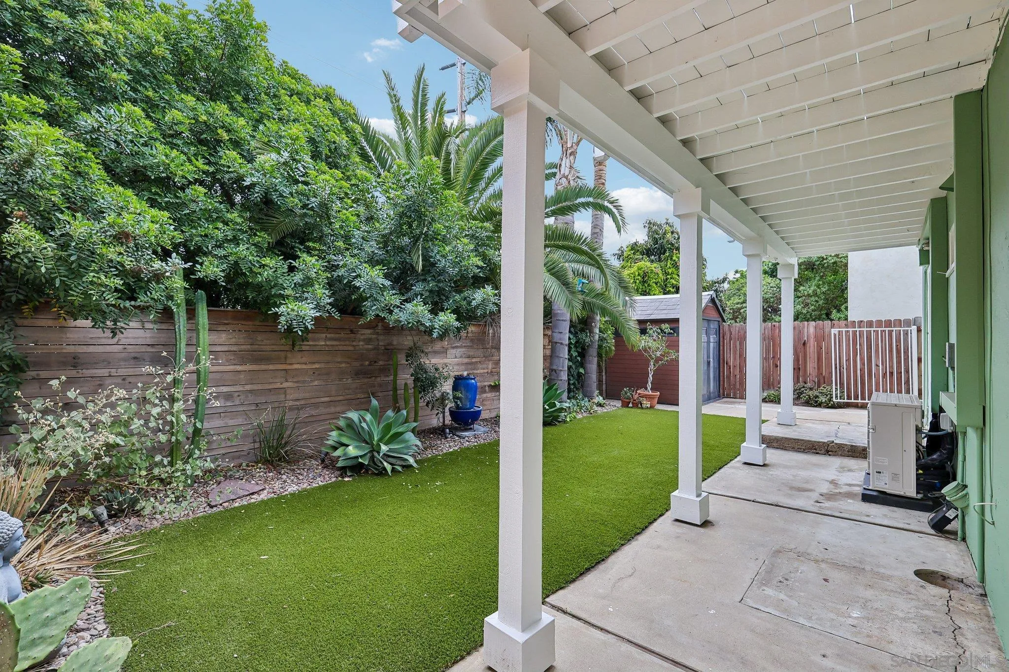 https://cdn.realtyfeed.com/cdn/127/260018182/164cc651fd8cf12224633f4bcdd62070.webp
