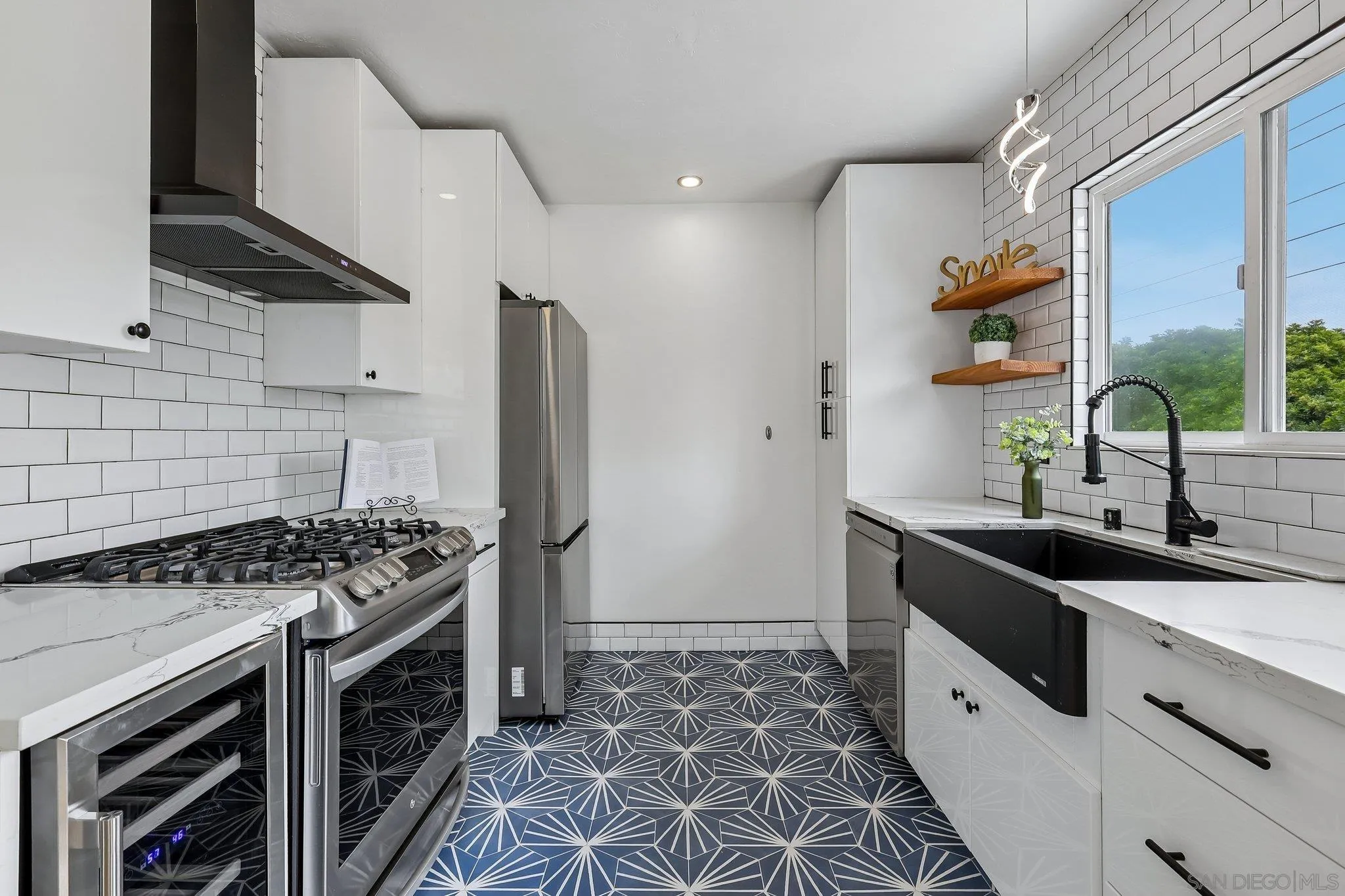 https://cdn.realtyfeed.com/cdn/127/260018182/48508299db6cf8eb8bc3b5bd58ee2ea3.webp