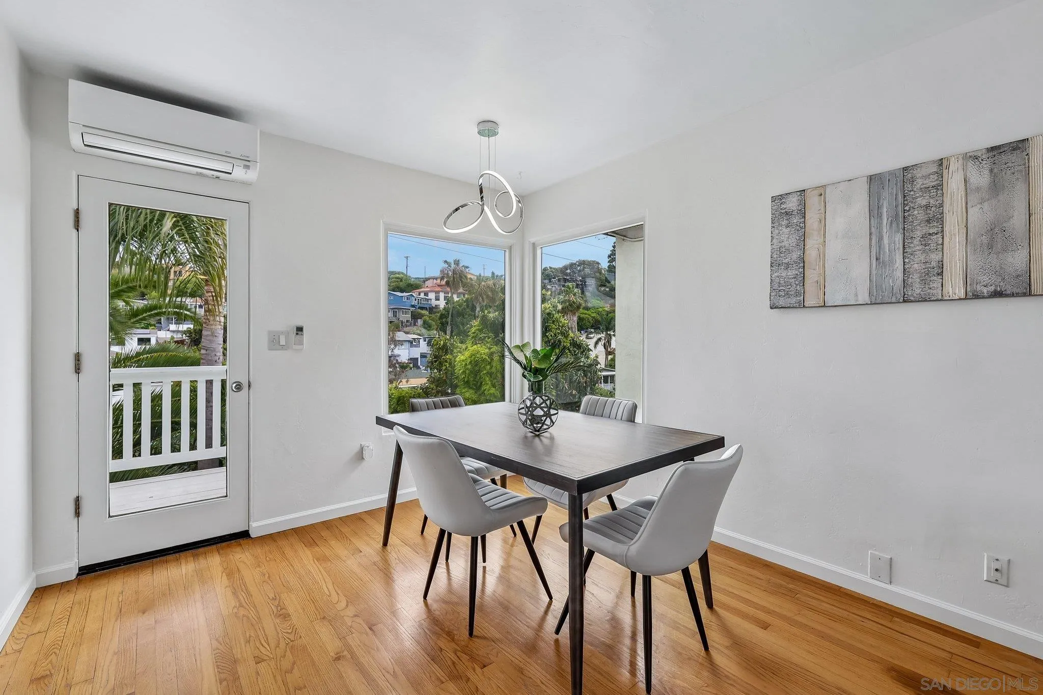 https://cdn.realtyfeed.com/cdn/127/260018182/87ce2bb0b37c2f1737b91d5087f0be62.webp