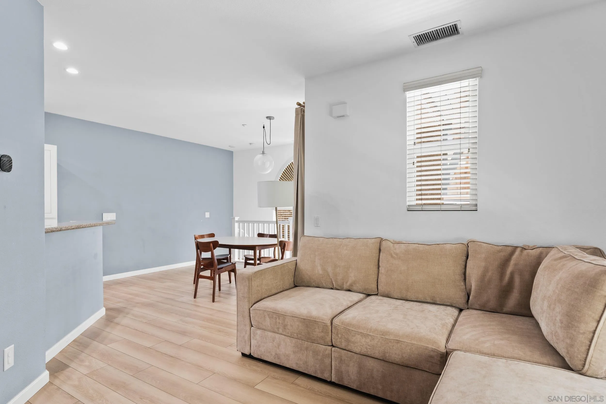 Photo #7: 260018184 Listing: Photo #7
