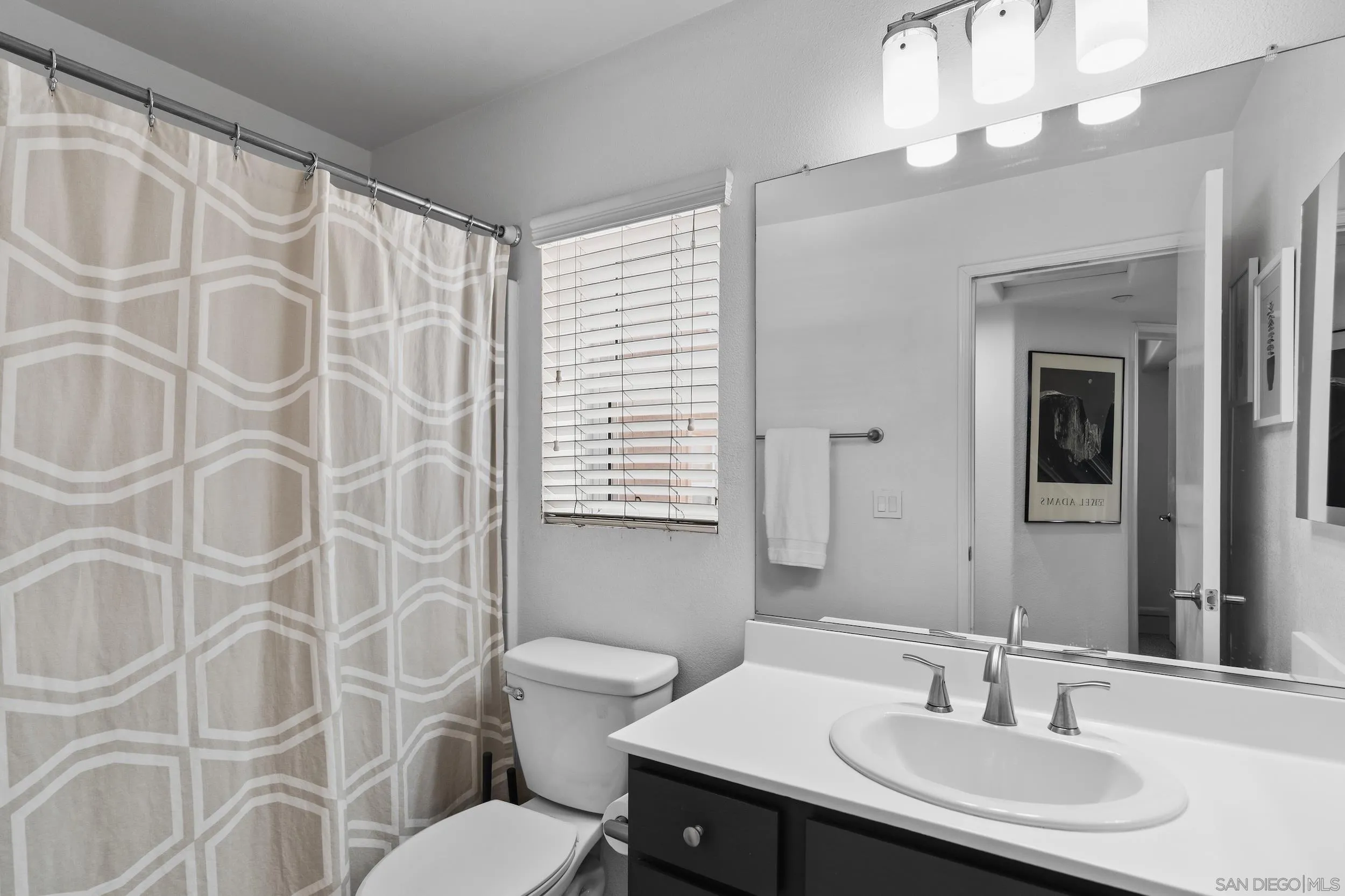 Photo #9: 260018184 Listing: Photo #9