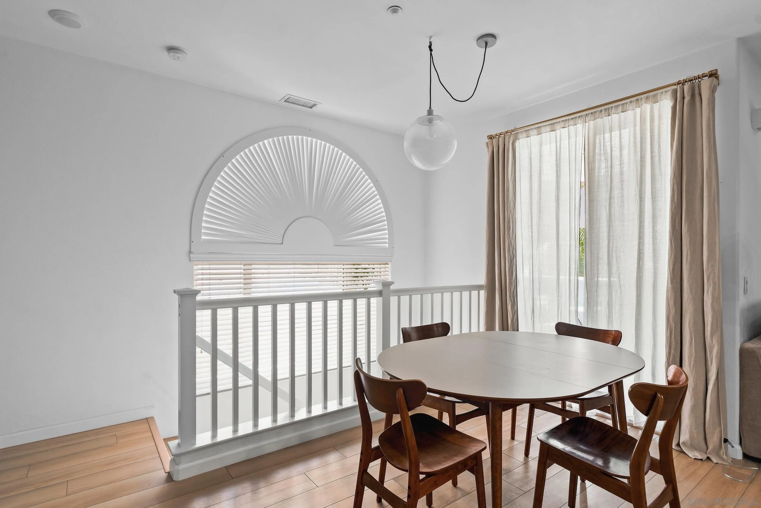 Photo #6: 260018184 Listing: Photo #6