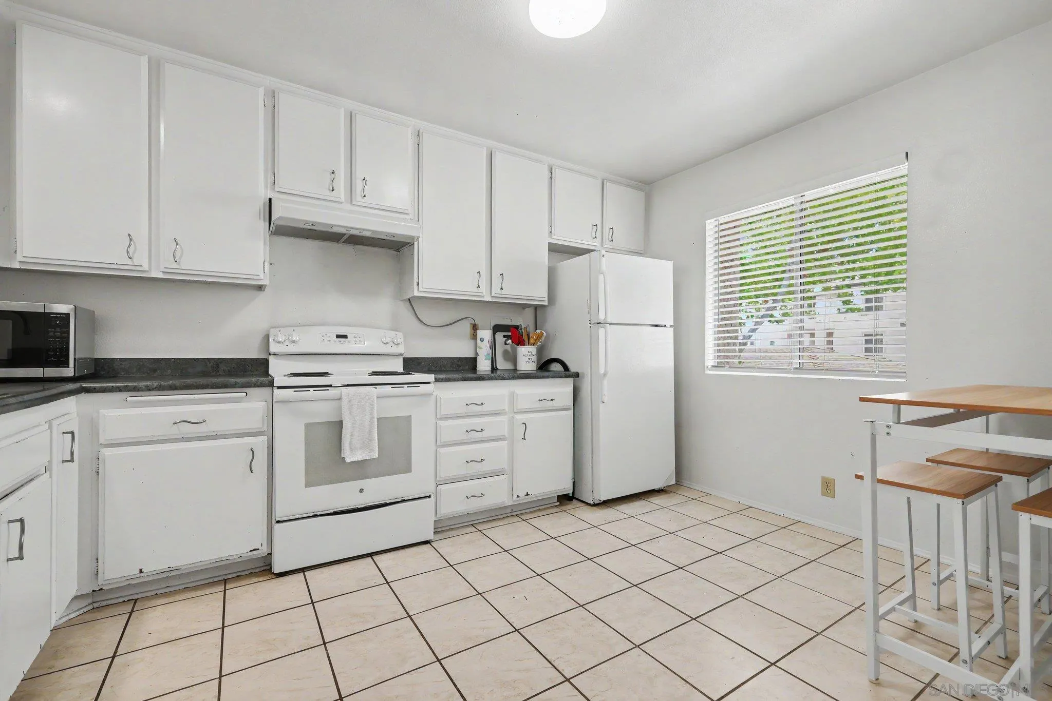 Photo #9: 260018188 Listing: Photo #9