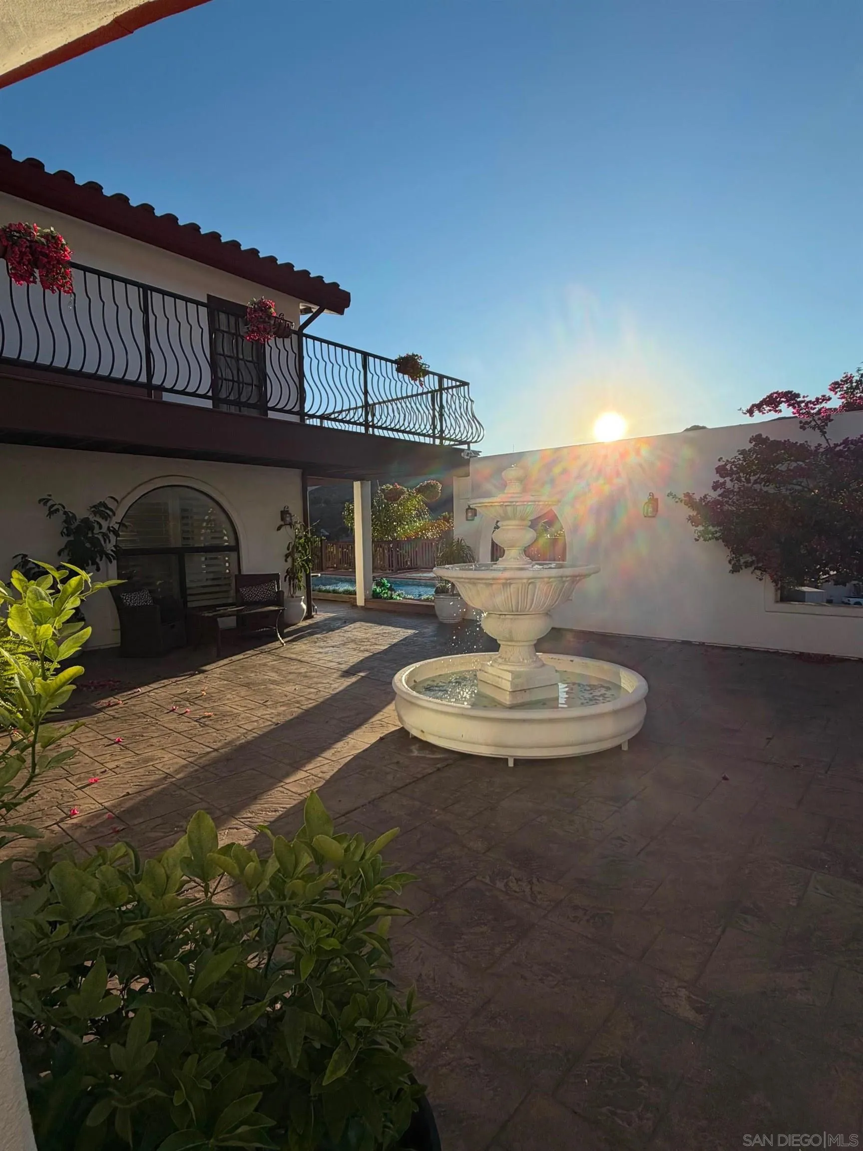 https://cdn.realtyfeed.com/cdn/127/260018190/9a3e8d46b1cc6d42cc277e7a8dce718d.webp