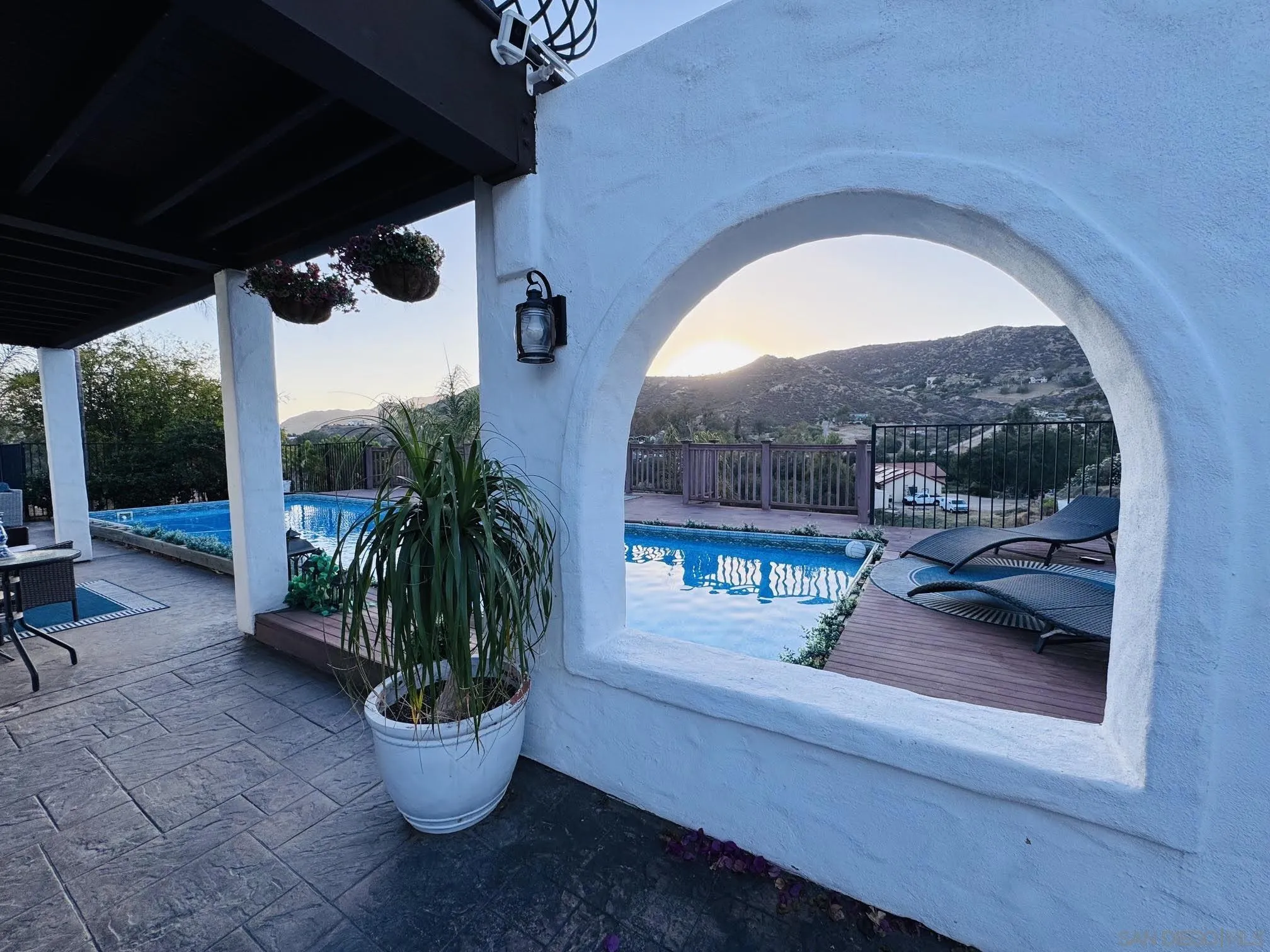 https://cdn.realtyfeed.com/cdn/127/260018190/a31a2d158b0bc5b0d26d665d5b62e84f.webp