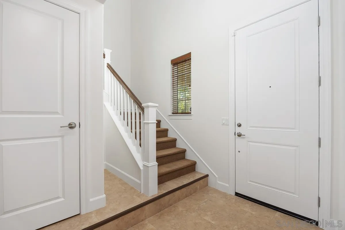 13567 Arroyo Dale, San Diego, CA 92130 - Photo 5 of 47, San Diego, CA