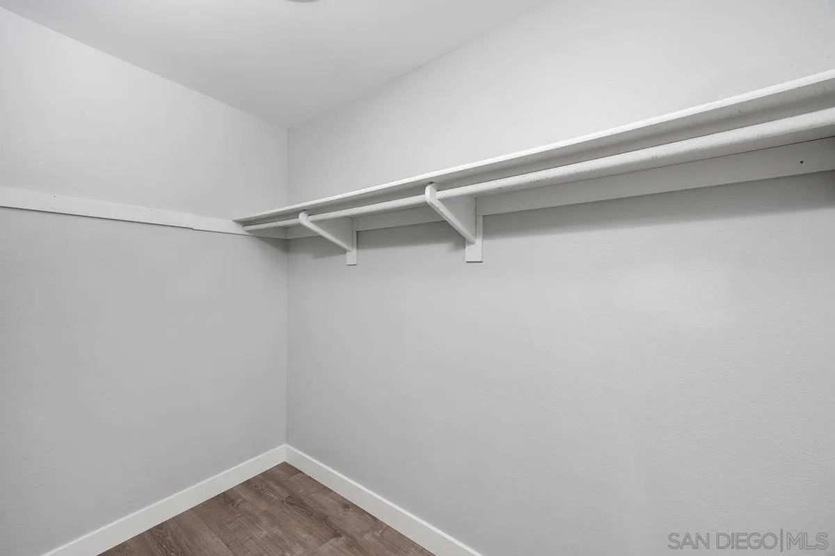https://cdn.realtyfeed.com/cdn/127/260018206/6ce893766e793e5eed6434a97f613dab.webp
