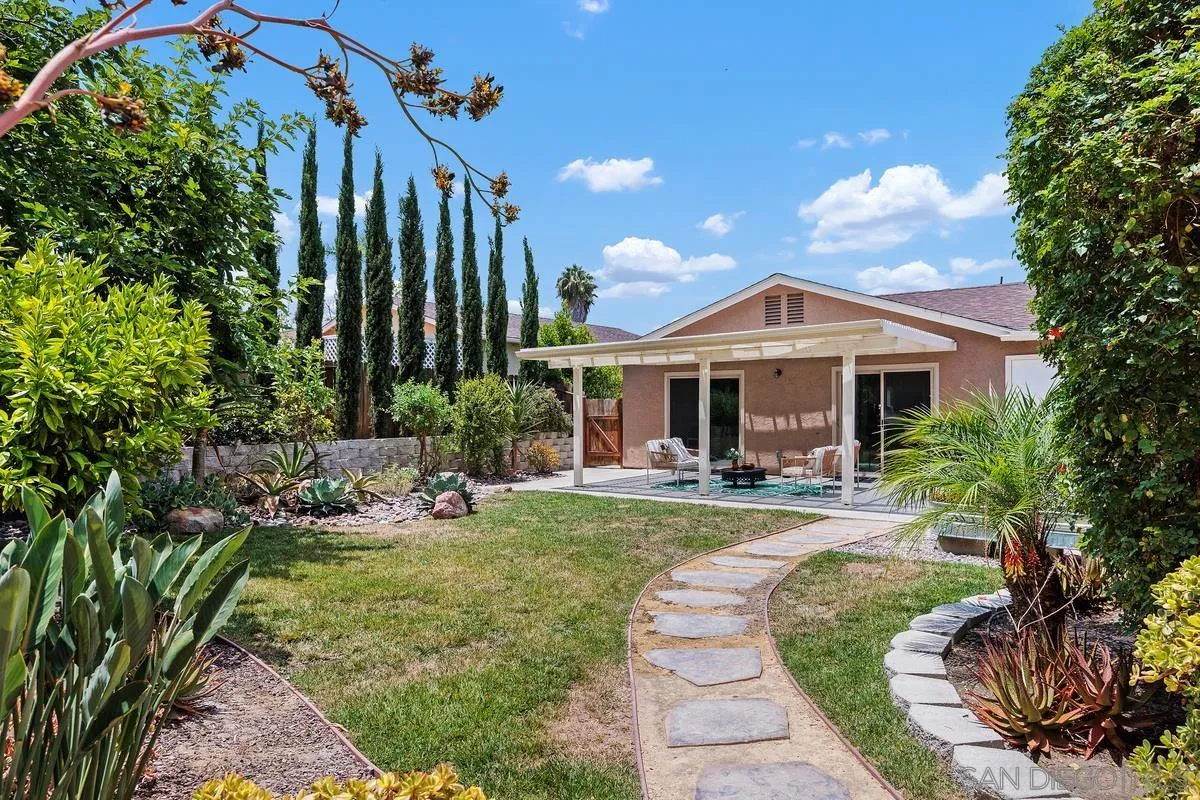 https://cdn.realtyfeed.com/cdn/127/260018206/7f9a0f33b85e553484ae18c8294079ff.webp