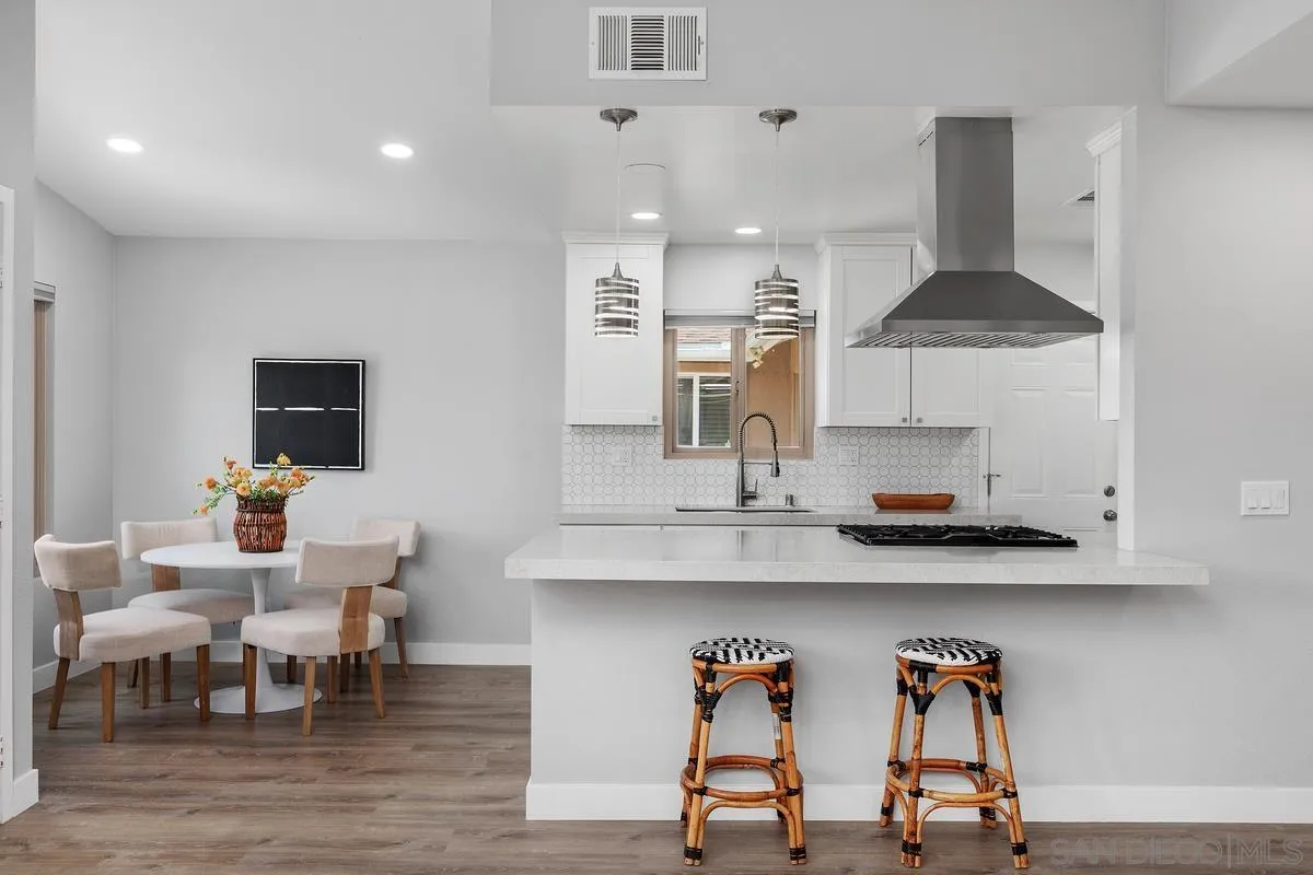 https://cdn.realtyfeed.com/cdn/127/260018206/a3946550a7d55b517188eef43411f47a.webp