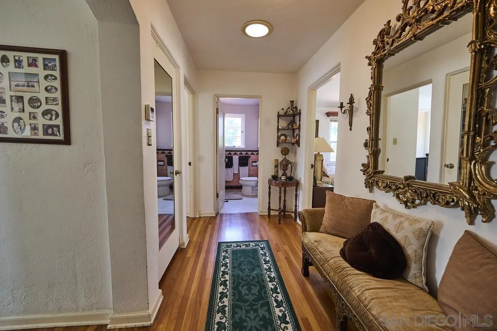 https://cdn.realtyfeed.com/cdn/127/260018207/336437c17acafddad7f7212bf6f44555.webp