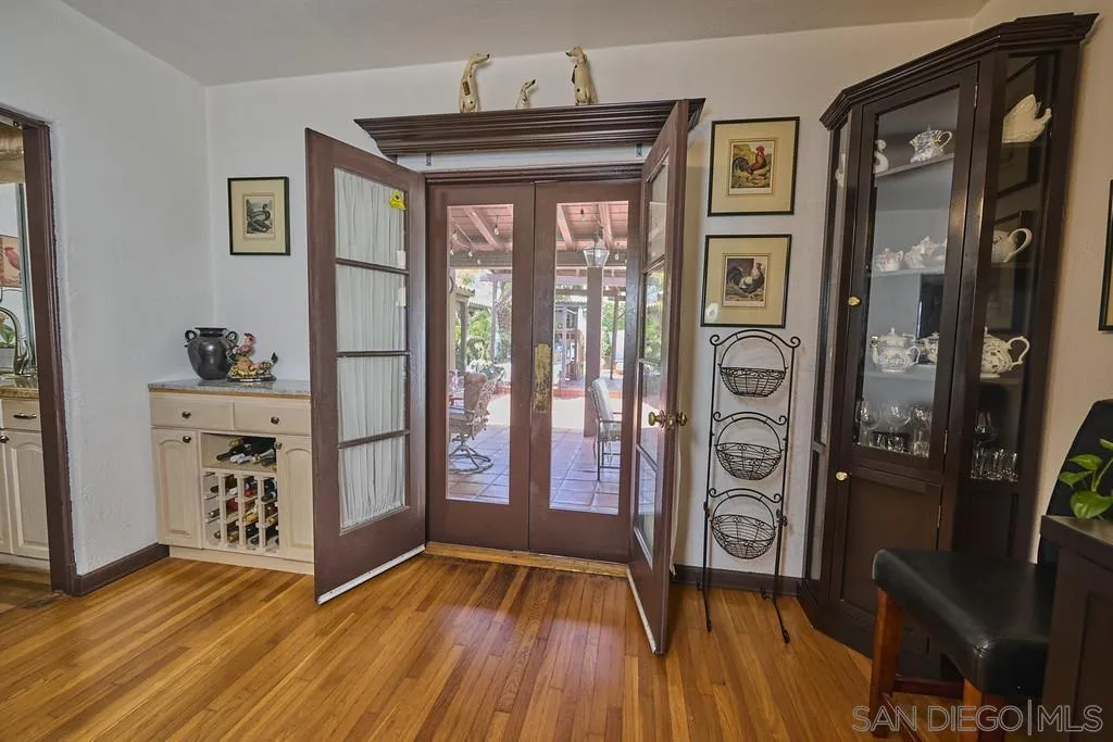 https://cdn.realtyfeed.com/cdn/127/260018207/41700b3ef9874e447c097a762297bc8e.webp