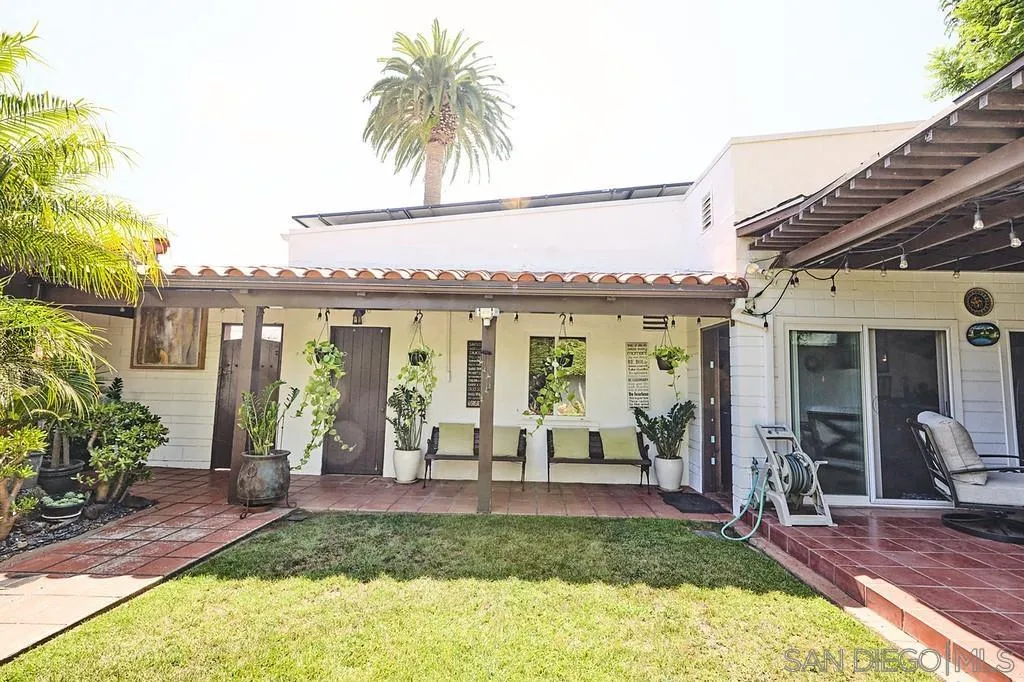 https://cdn.realtyfeed.com/cdn/127/260018207/c4085f3dab8b27871a7628032f33ff76.webp
