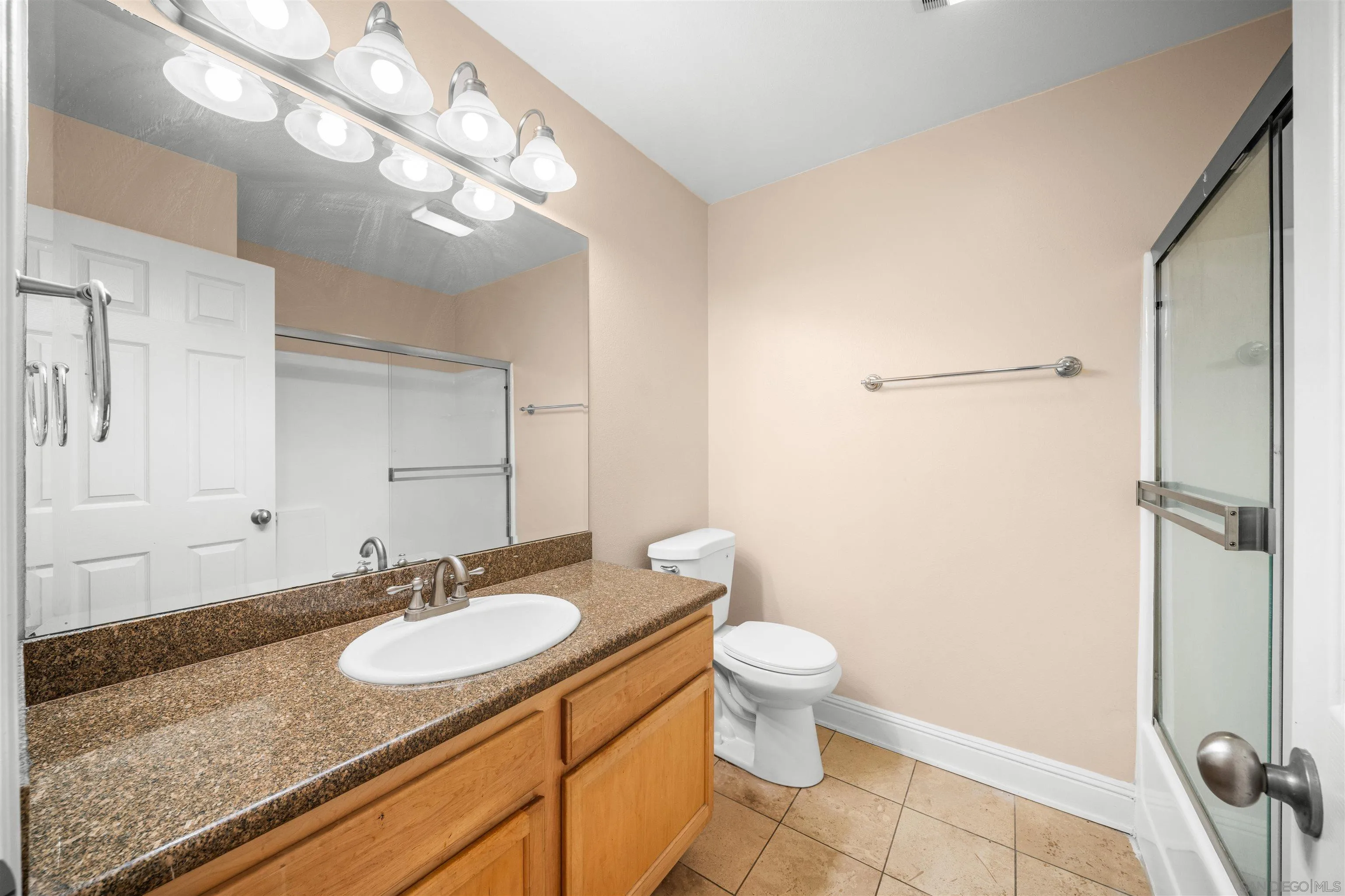 https://cdn.realtyfeed.com/cdn/127/260018220/9e388087ece5952784f5b8ae4ac41518.webp