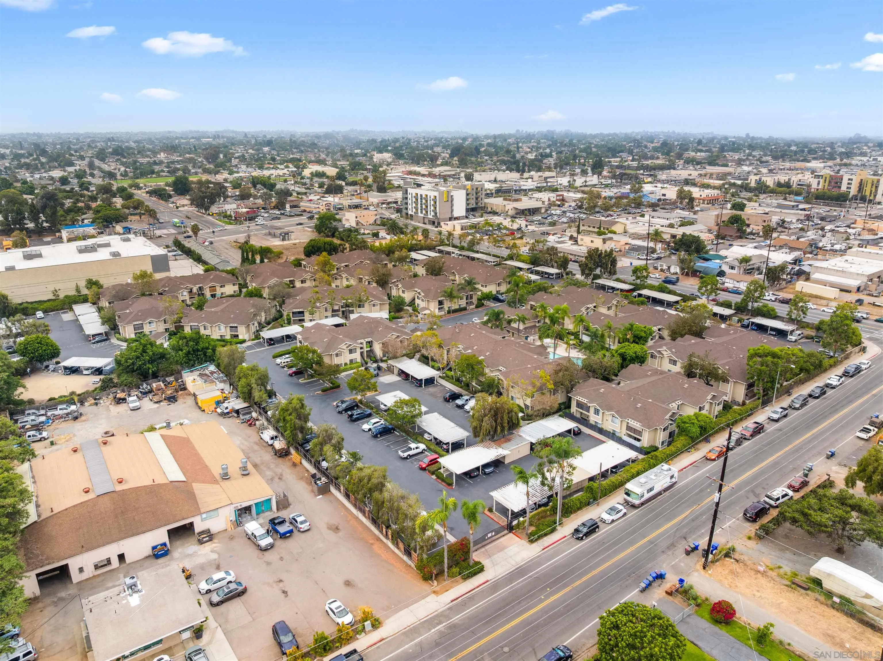 https://cdn.realtyfeed.com/cdn/127/260018220/f03d7cbcf8273f02a72f8391b699b3ae.webp