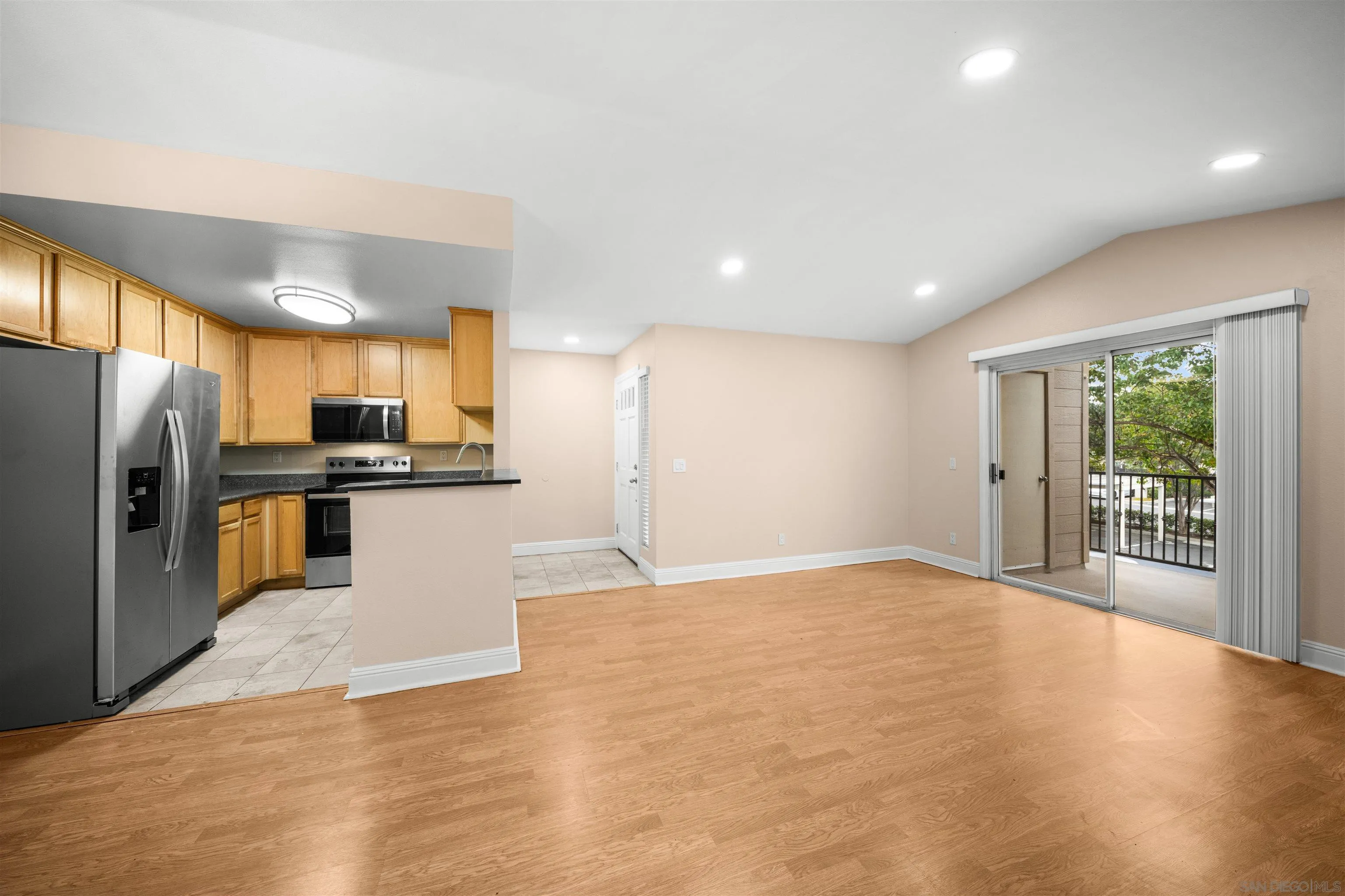 https://cdn.realtyfeed.com/cdn/127/260018220/fd079cbe11e07fadcb5b5c24b26b64fb.webp