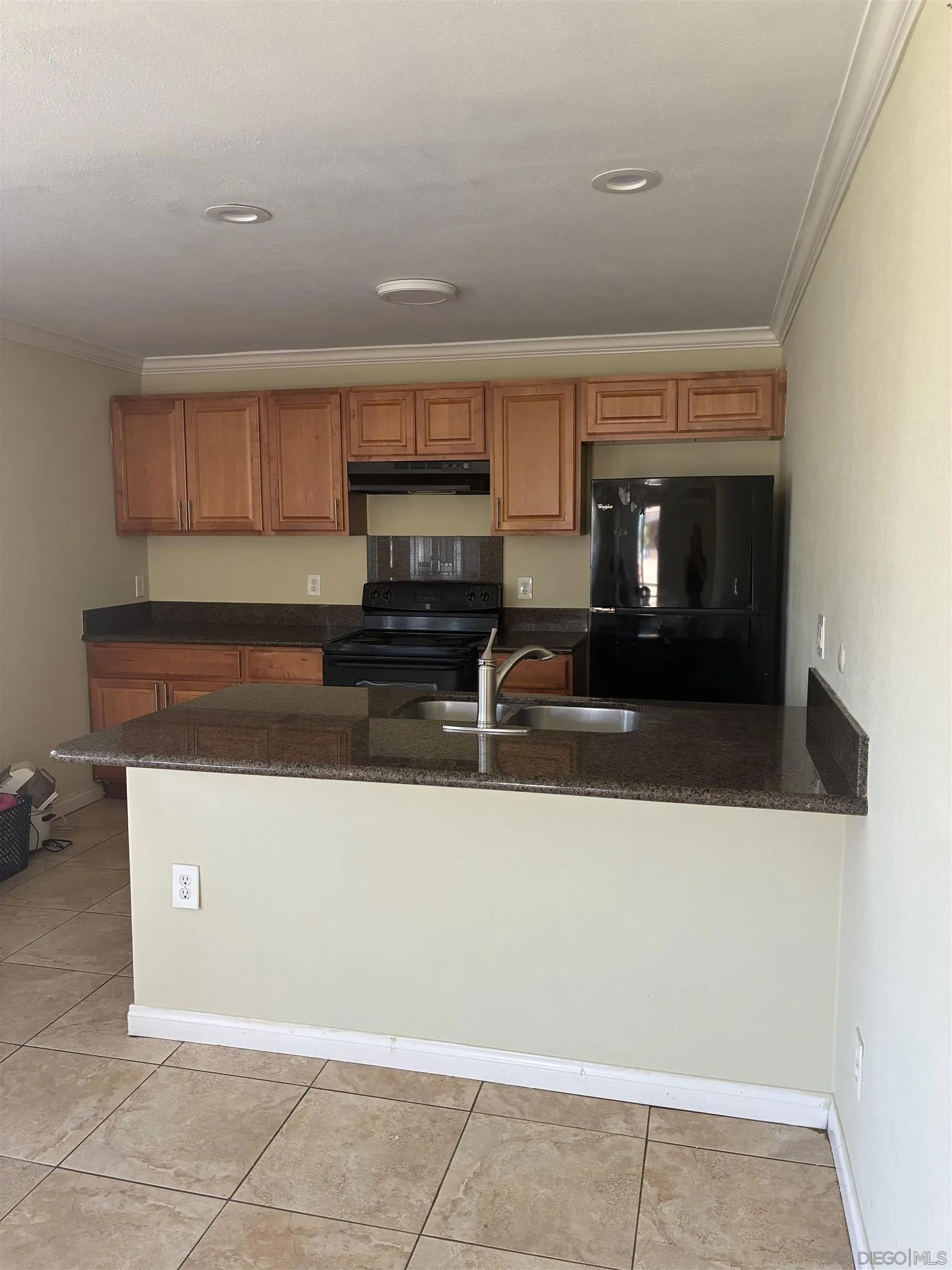 2817 Iris Unit A, san ysidro, CA 92173 - Photo 2 of 4, San Ysidro, CA