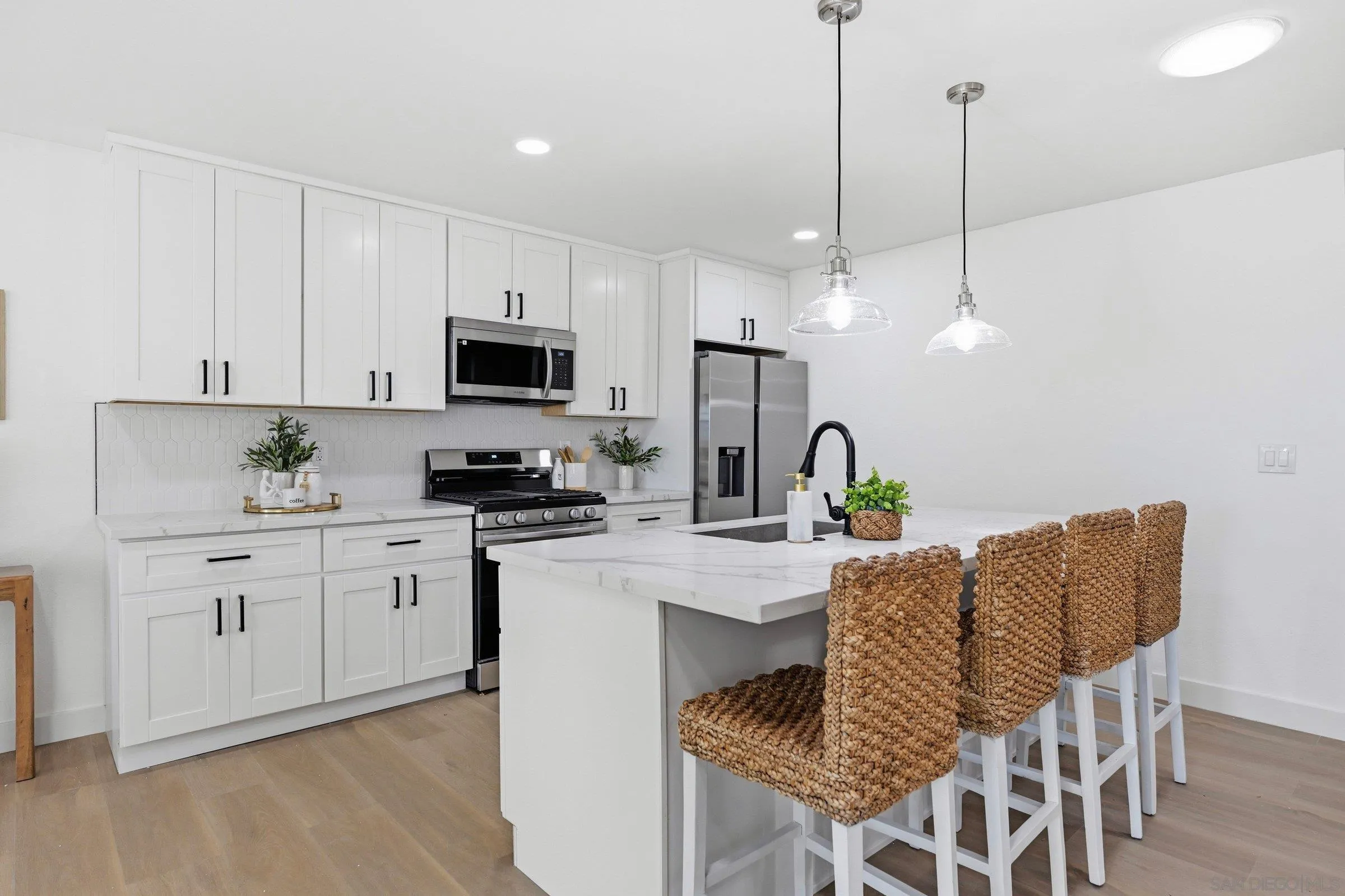 Photo #9: 260018224 Listing: Photo #9