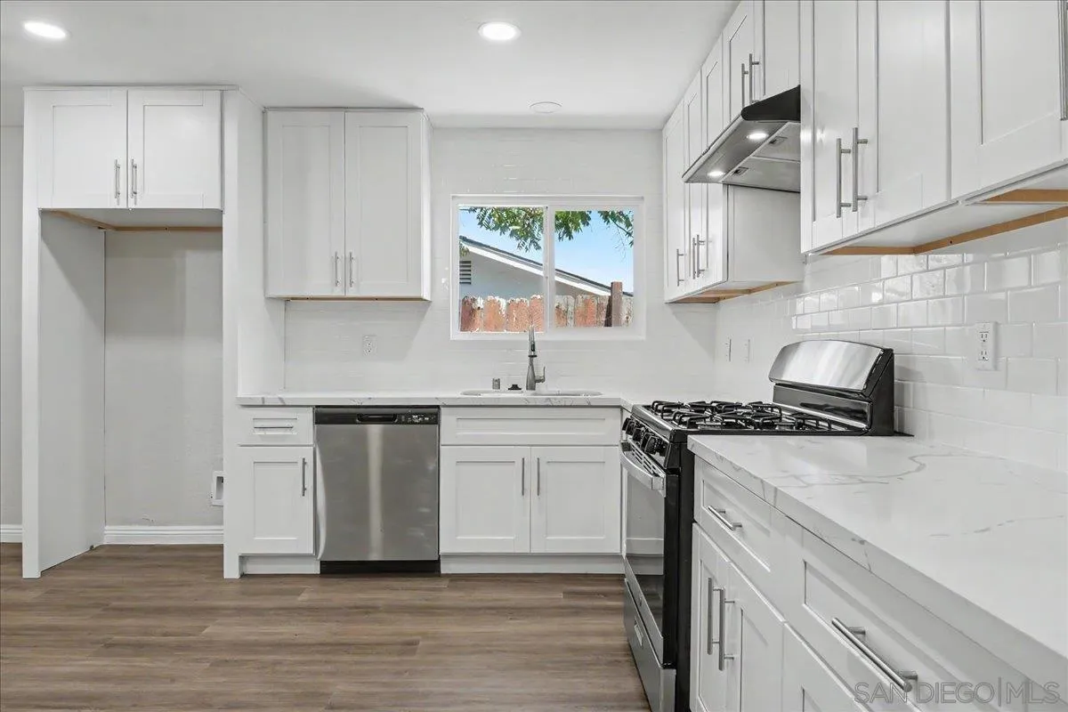 https://cdn.realtyfeed.com/cdn/127/260018227/82690a5e2d92aba669f5c6c77d764f20.webp