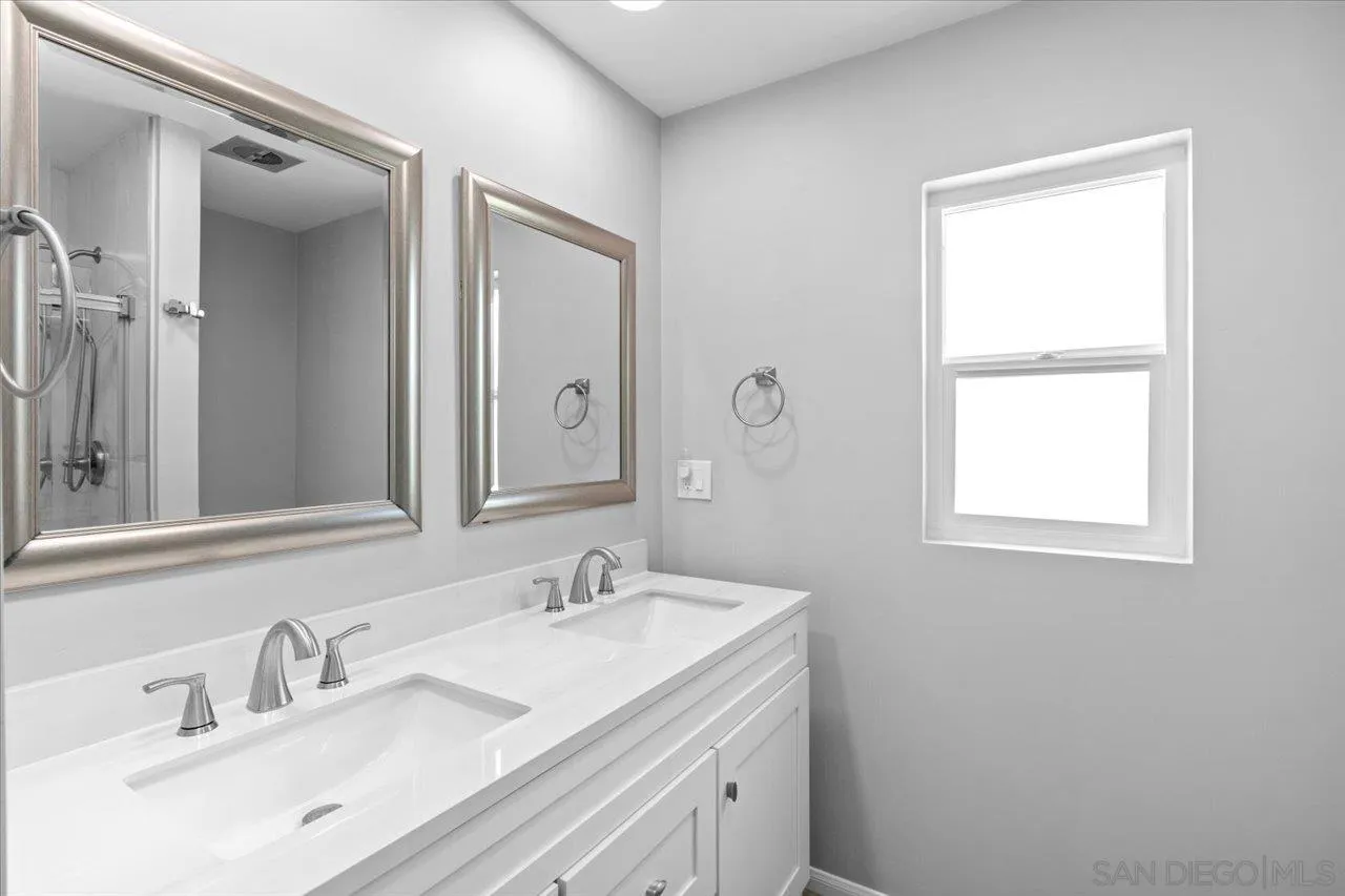 https://cdn.realtyfeed.com/cdn/127/260018229/5fb6f947d55c9d53f7c9e8ec3f56c65a.webp
