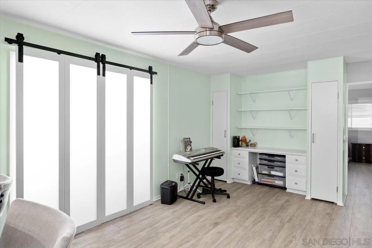 https://cdn.realtyfeed.com/cdn/127/260018229/fd8c31b592f5f35d95e703fcf118d239.webp