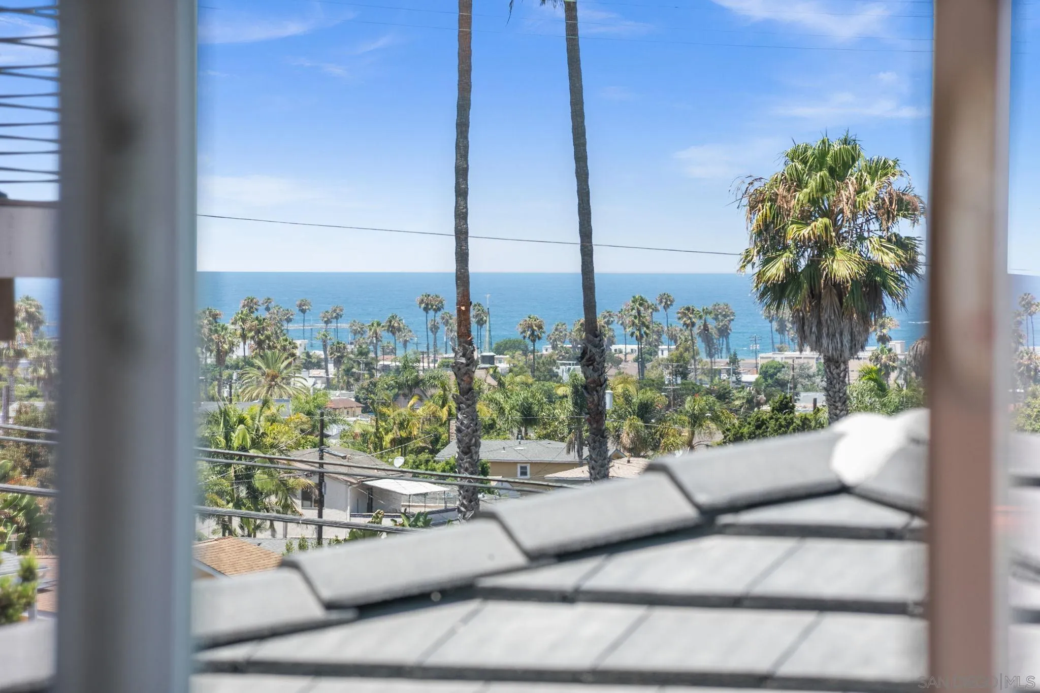 https://cdn.realtyfeed.com/cdn/127/260018230/07c897d48ed32027de92603270f2044d.webp