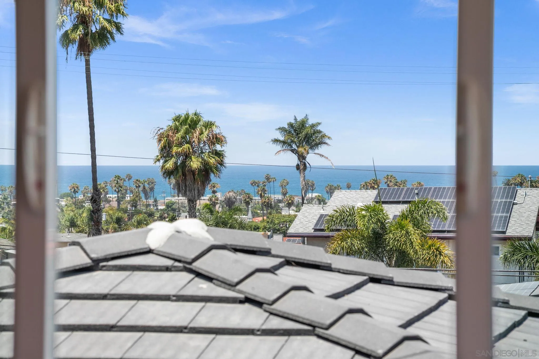 https://cdn.realtyfeed.com/cdn/127/260018230/74c4fabf1bcd7d4339516011ae31b0e8.webp