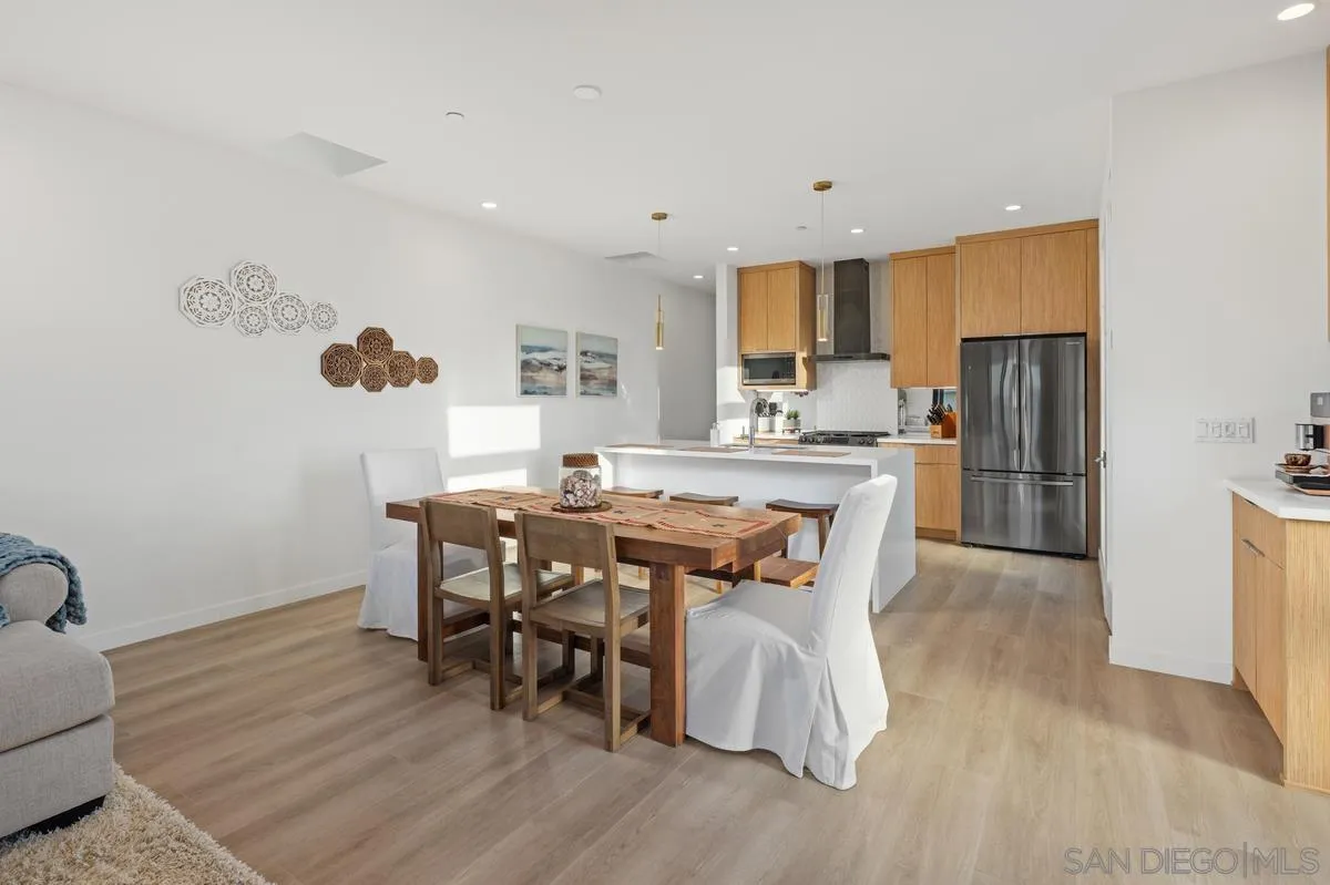 Photo #12: 260018233 Listing: Photo #12