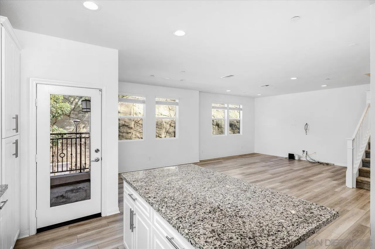 Photo #15: 260018241 Listing: Photo #15