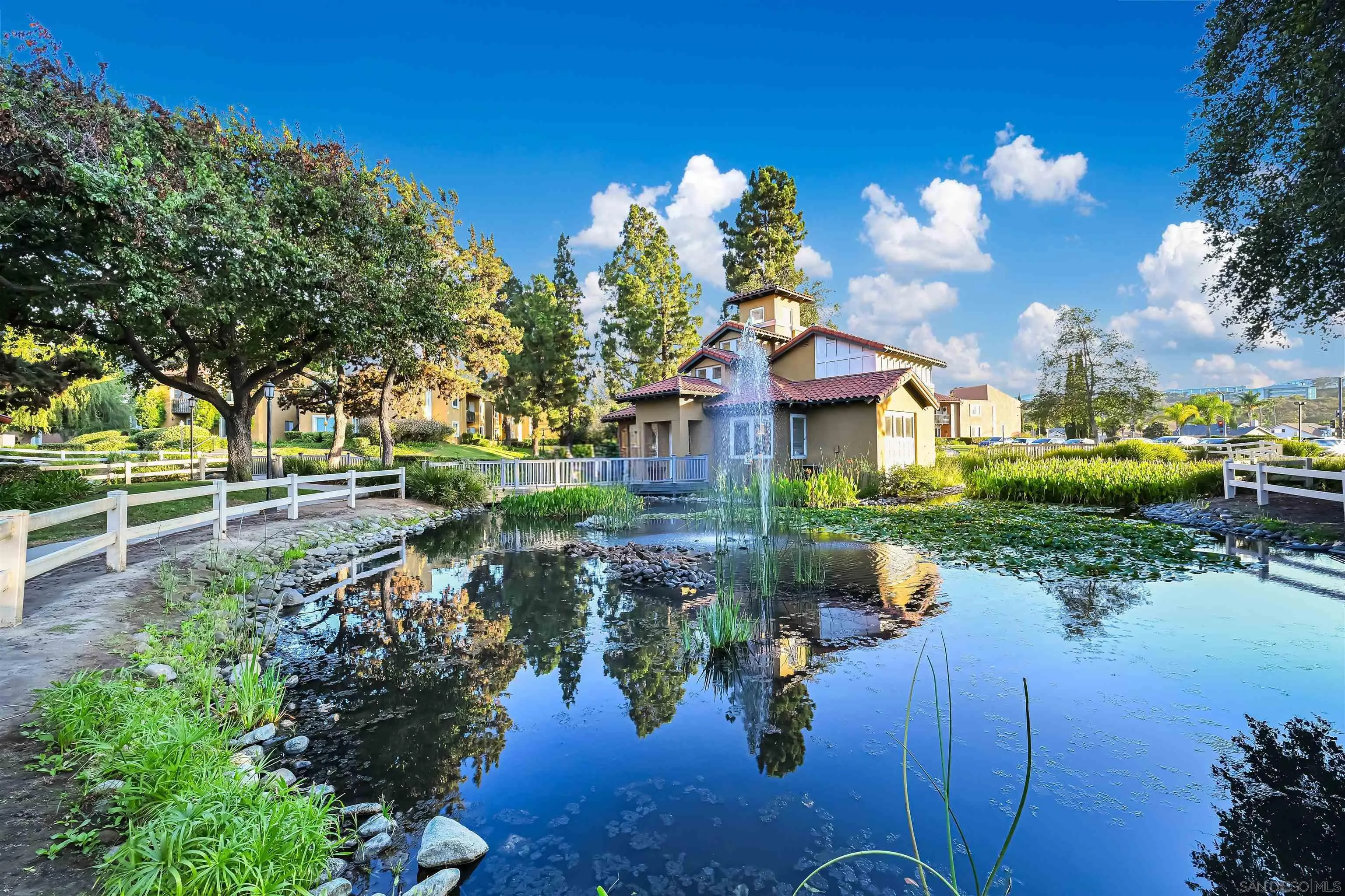 https://cdn.realtyfeed.com/cdn/127/260018243/33418cc2789b97f5a22c358c11a3686b.webp