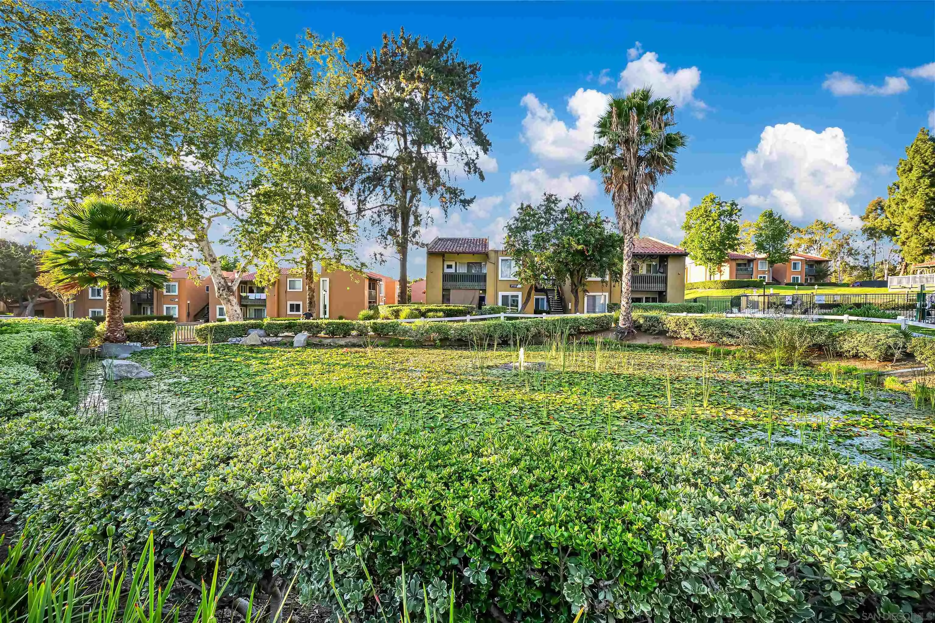 https://cdn.realtyfeed.com/cdn/127/260018243/349eaa7added341e4aab17f435b5068b.webp