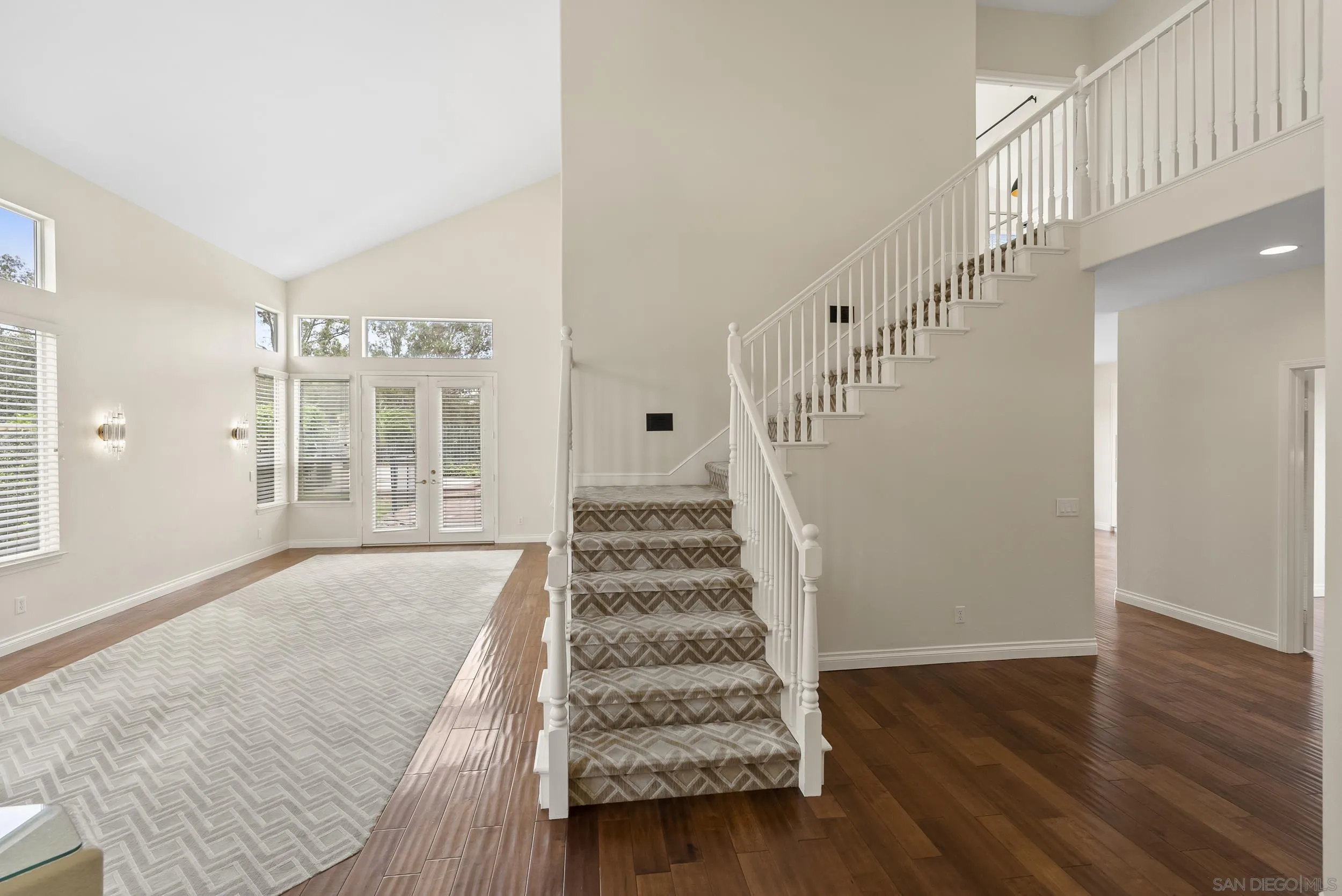 https://cdn.realtyfeed.com/cdn/127/260018247/1afbd65703e8ba8c4ea219254e9f0aae.webp