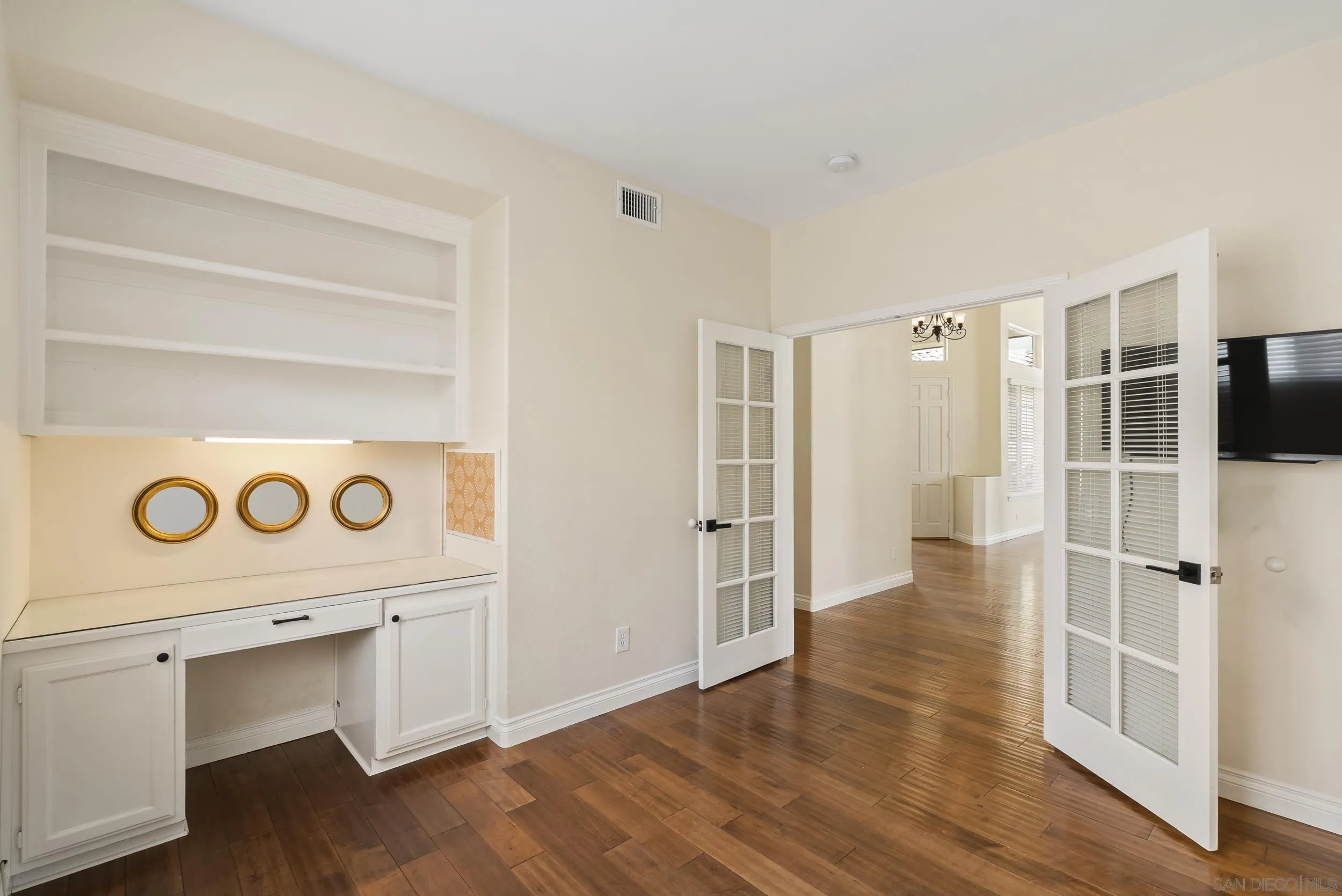 https://cdn.realtyfeed.com/cdn/127/260018247/d7e768fc0d6ce66b46288d61a1f38d55.webp