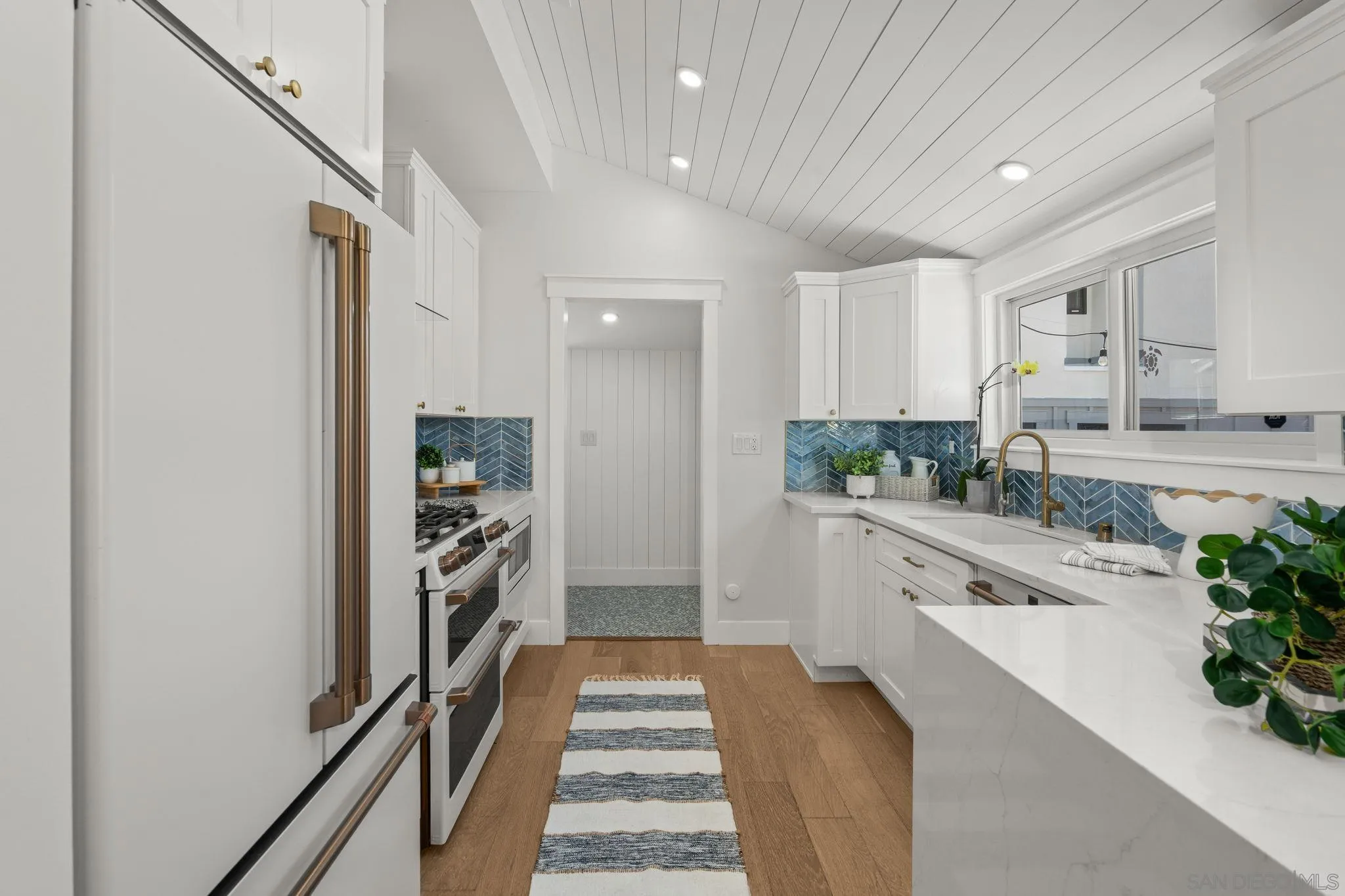 https://cdn.realtyfeed.com/cdn/127/260018250/7b005b8f7cb6ccbd67b28957eff23e5f.webp
