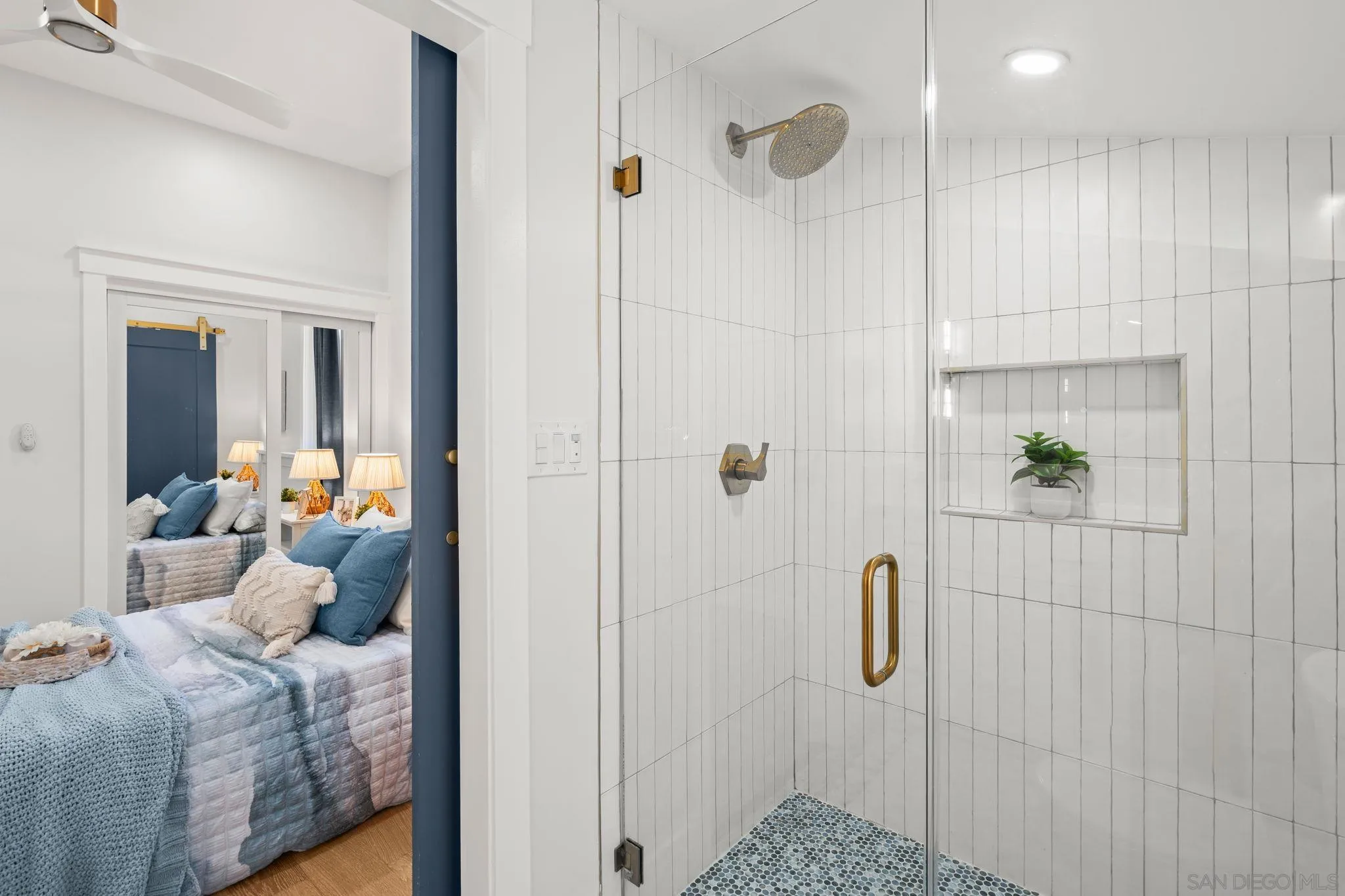 https://cdn.realtyfeed.com/cdn/127/260018250/8b4be4a1e63810e13c19bb55e6c3f46f.webp