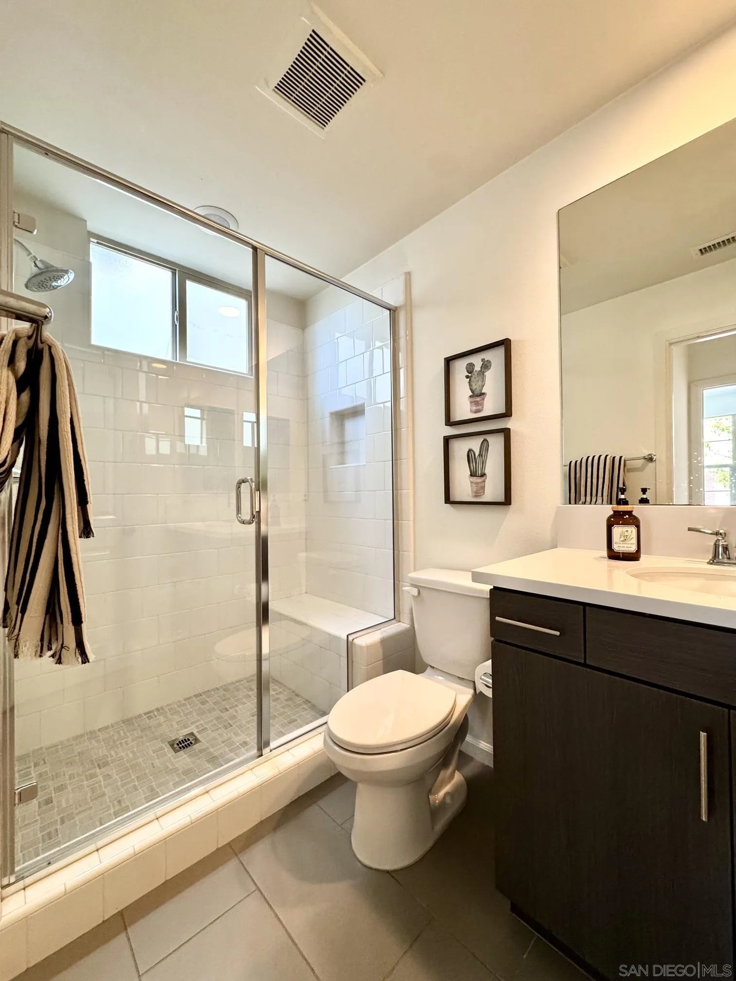 https://cdn.realtyfeed.com/cdn/127/260018252/16c833b127933364d2909f0429a9eee7.webp