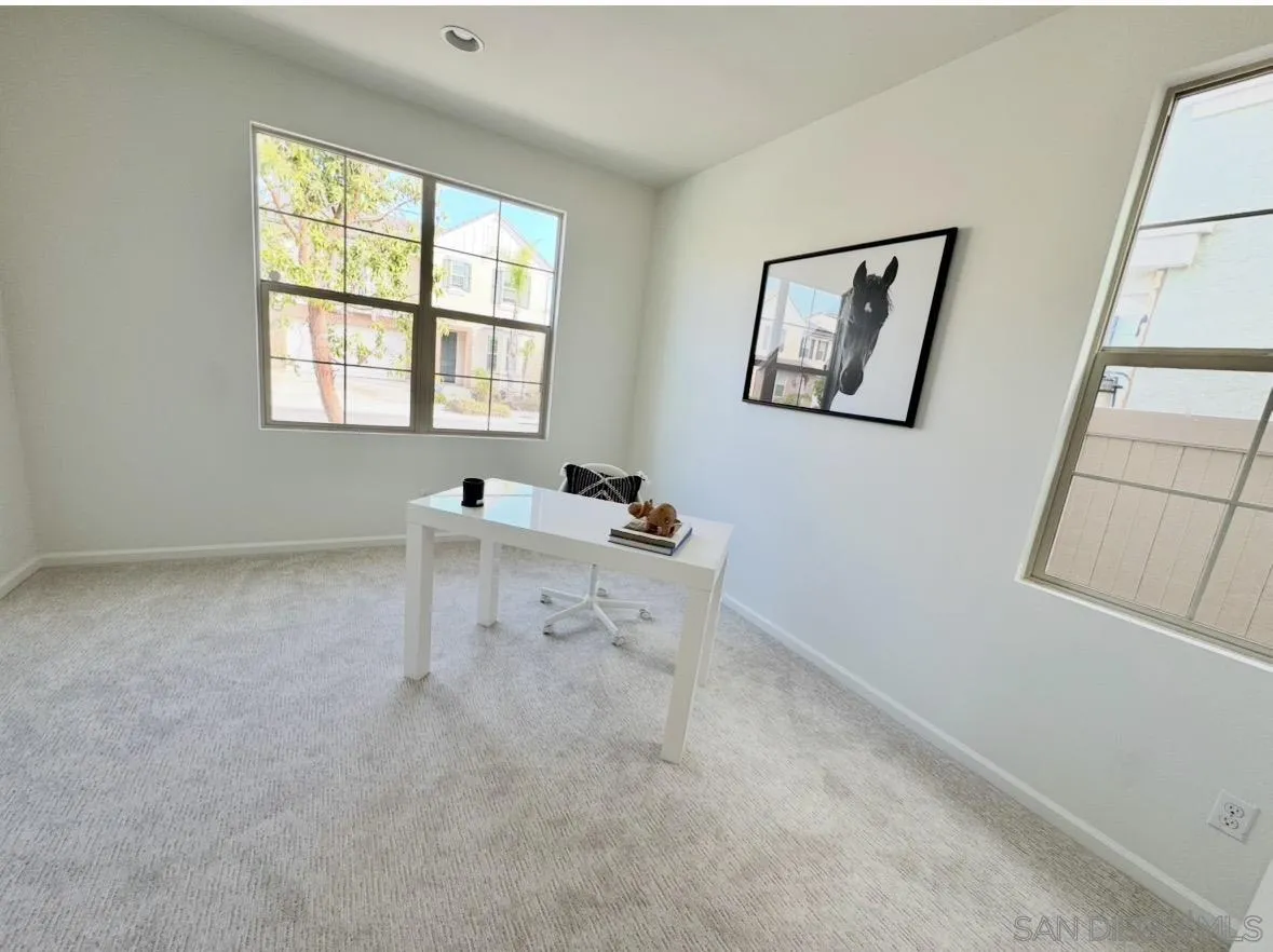 https://cdn.realtyfeed.com/cdn/127/260018252/586f73fbd70ef72f54e1487383ab9de9.webp