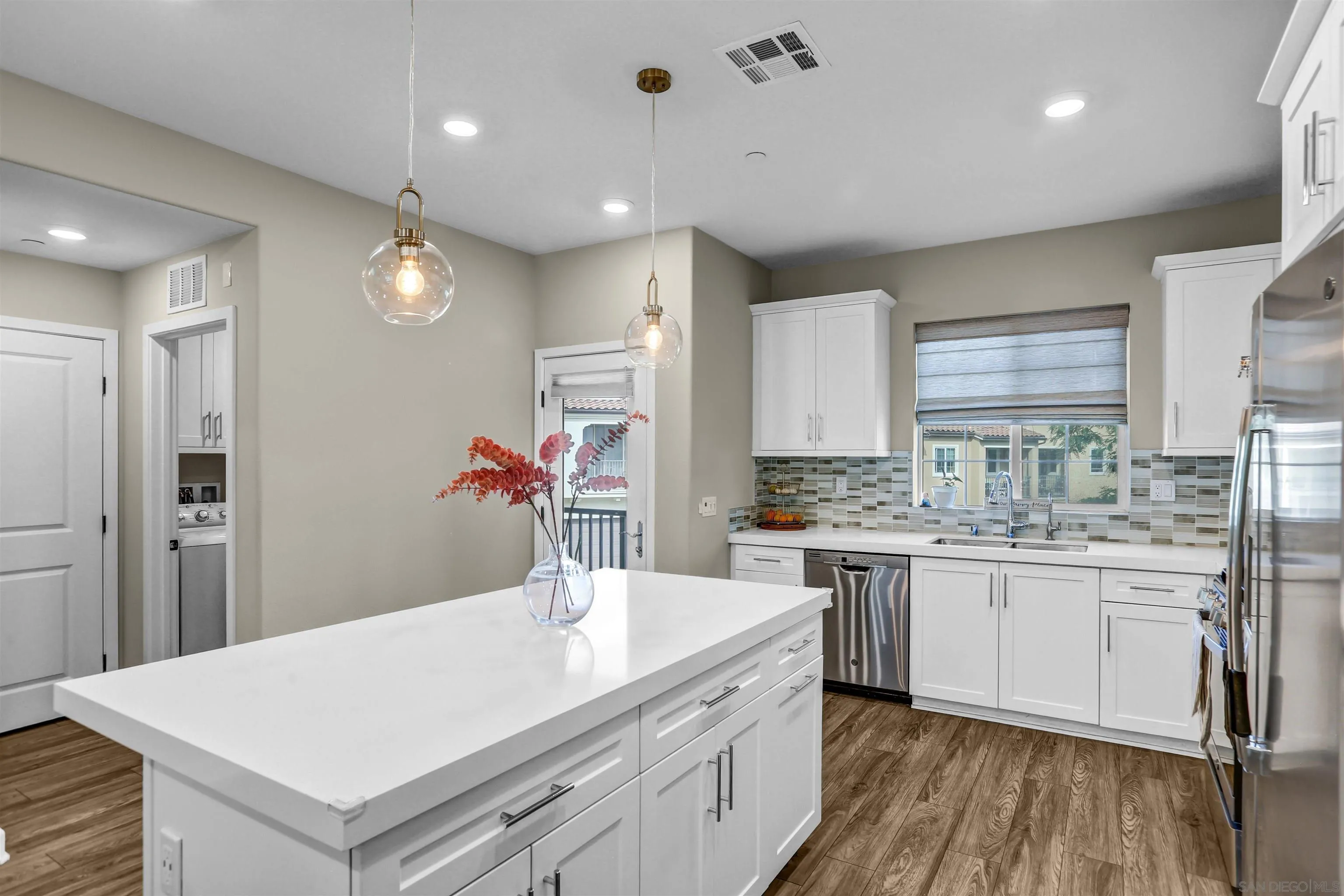 Photo #10: 260018269 Listing: Photo #10