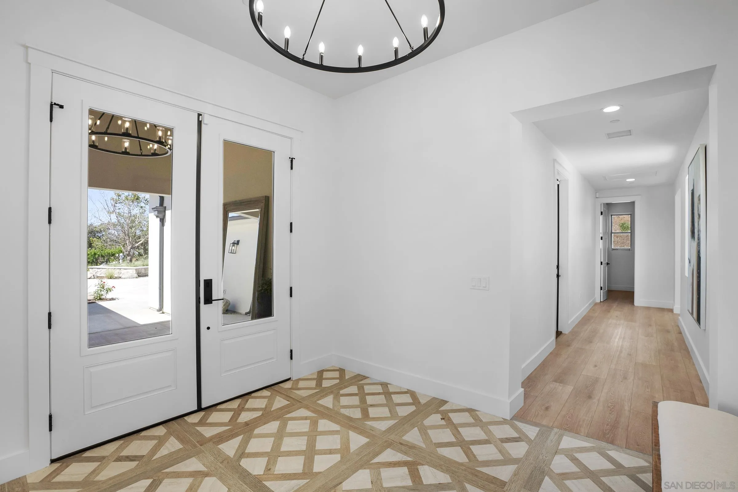 https://cdn.realtyfeed.com/cdn/127/260018273/45b38a728defc836e5430beadf9bc8f9.webp