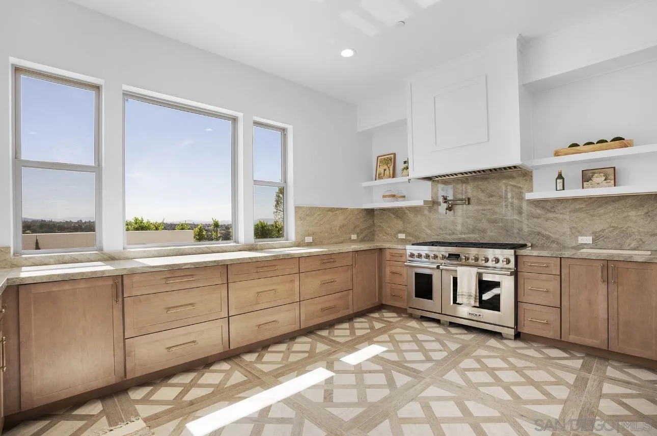 https://cdn.realtyfeed.com/cdn/127/260018273/4d51ab7a47ab49b0a94404cd9b0edd37.webp