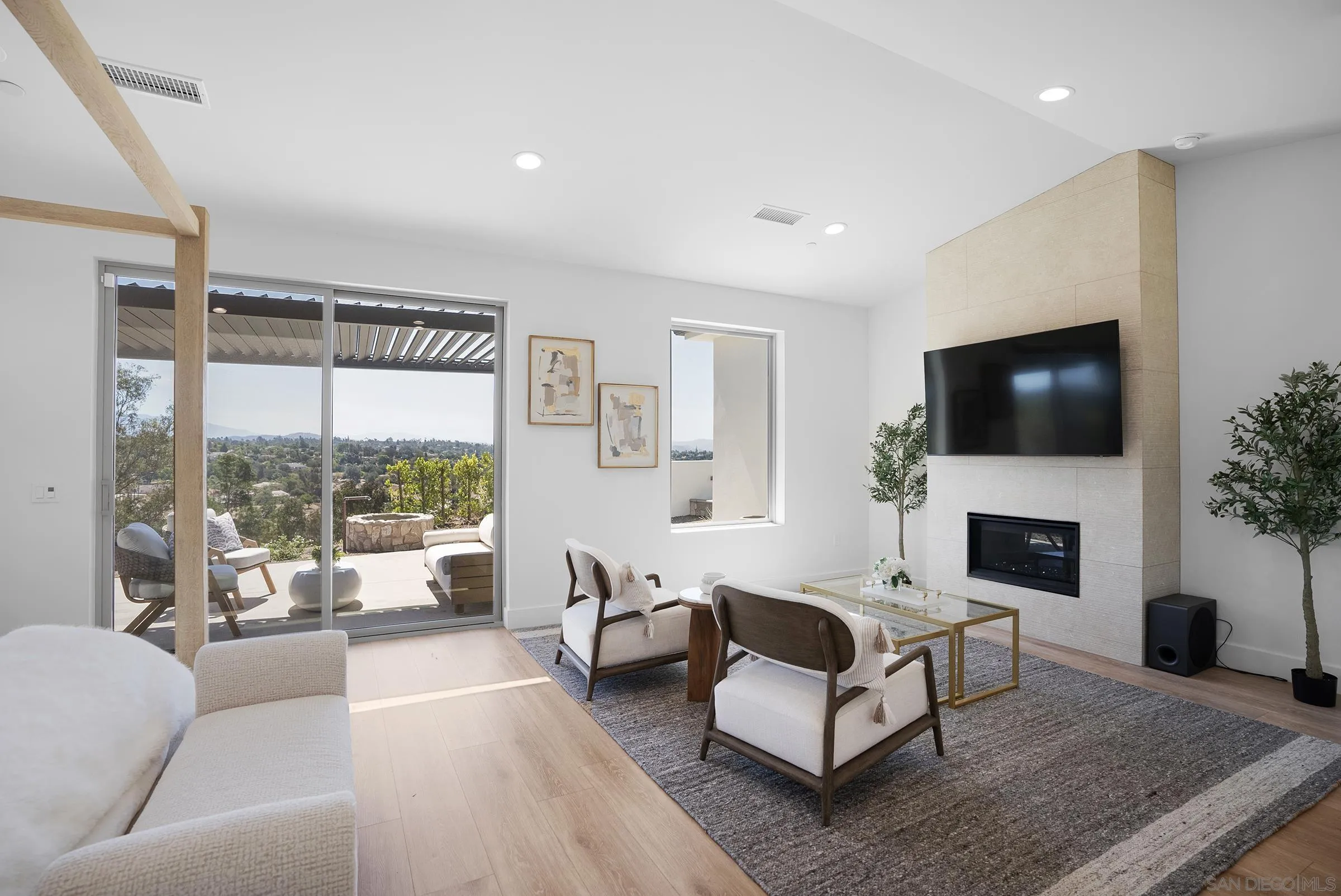 https://cdn.realtyfeed.com/cdn/127/260018273/5a61dec93ab9ed0f428f527b73ae01ba.webp