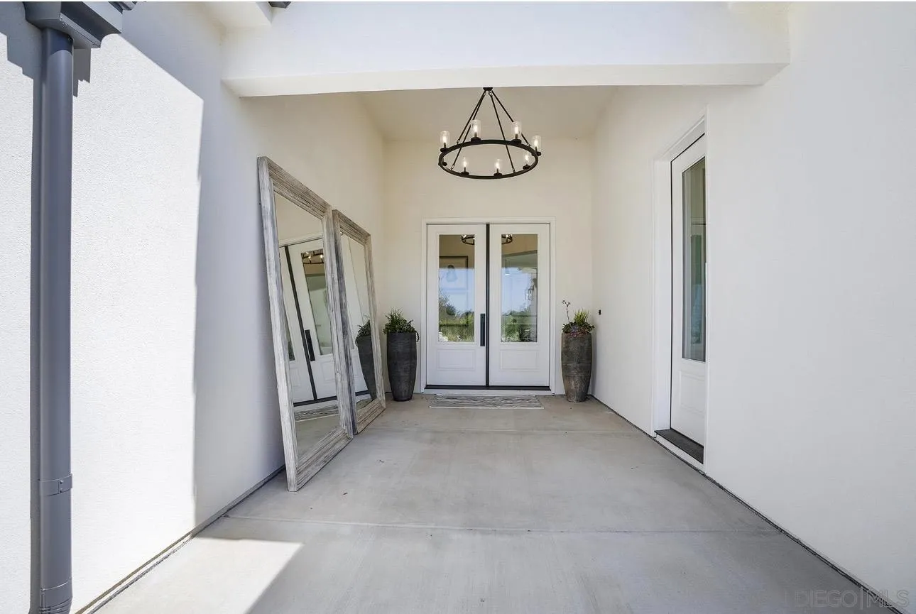 https://cdn.realtyfeed.com/cdn/127/260018273/8af0ef810104cb188637955d3da87087.webp