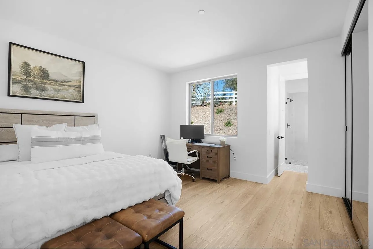 https://cdn.realtyfeed.com/cdn/127/260018273/90a987b62b50087678feddbe10fb7fa1.webp