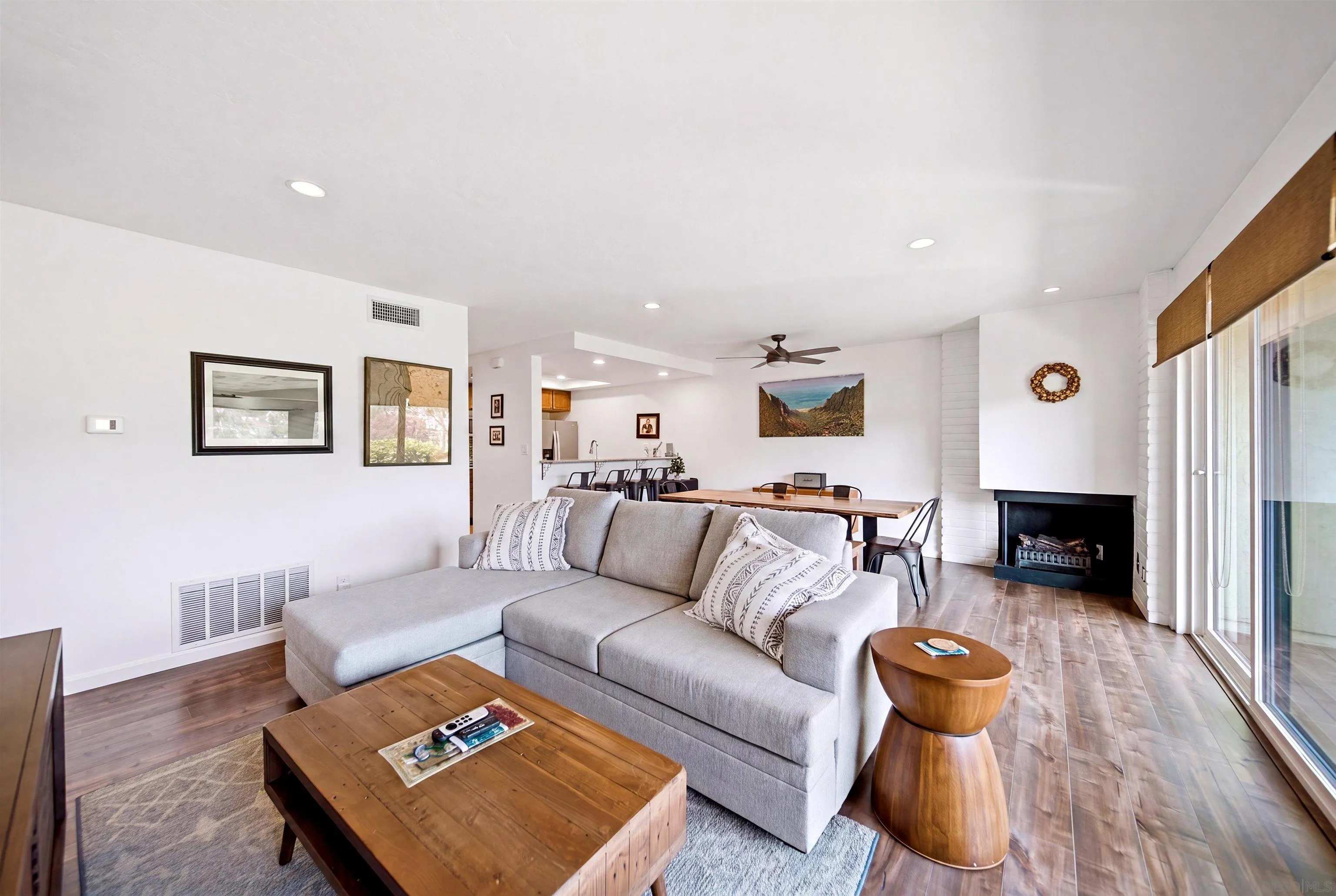 2510 Navarra Unit 505, Carlsbad, CA 92009 - Photo 5 of 35, Carlsbad, CA