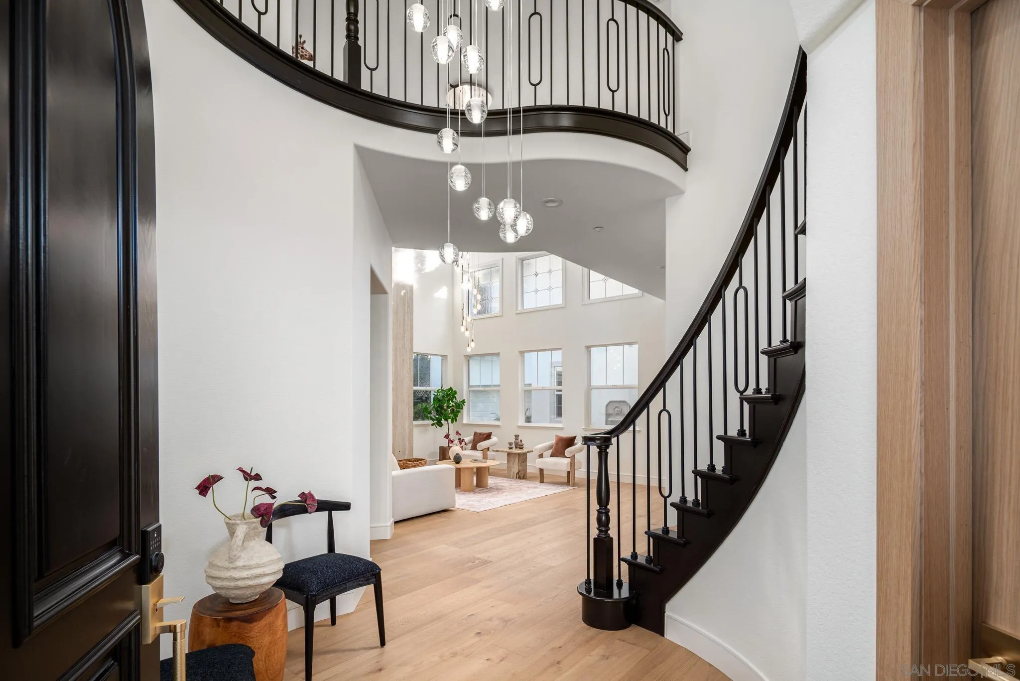 https://cdn.realtyfeed.com/cdn/127/260018286/38bc7fad7cef2caabd2d225d8c330c2f.webp
