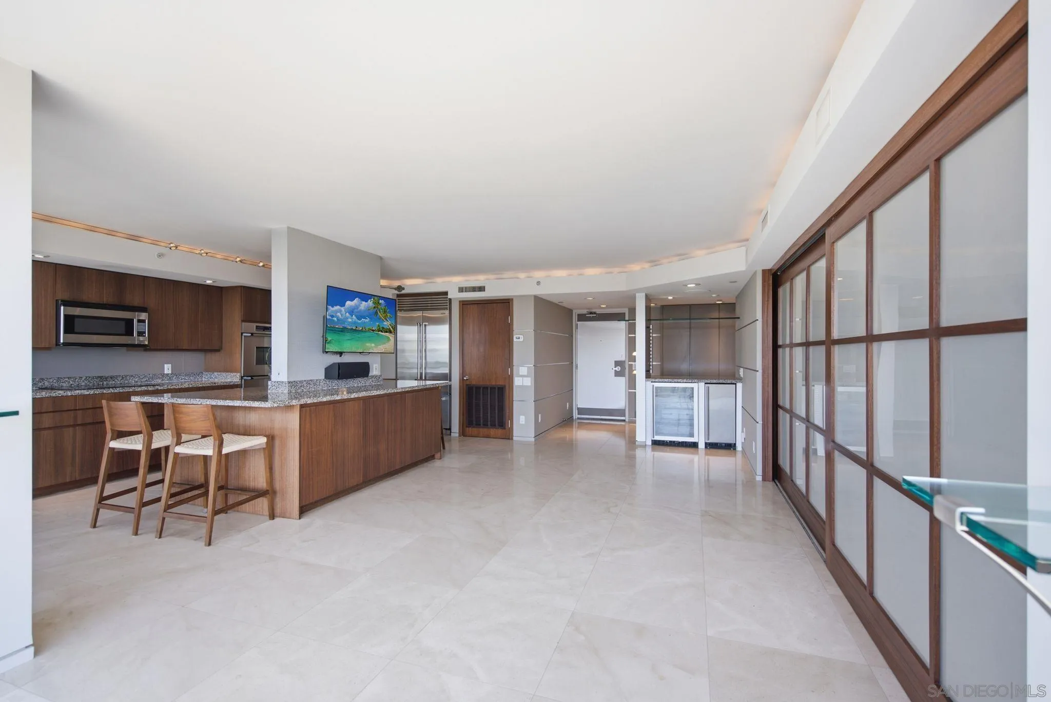 Photo #7: 260018289 Listing: Photo #7