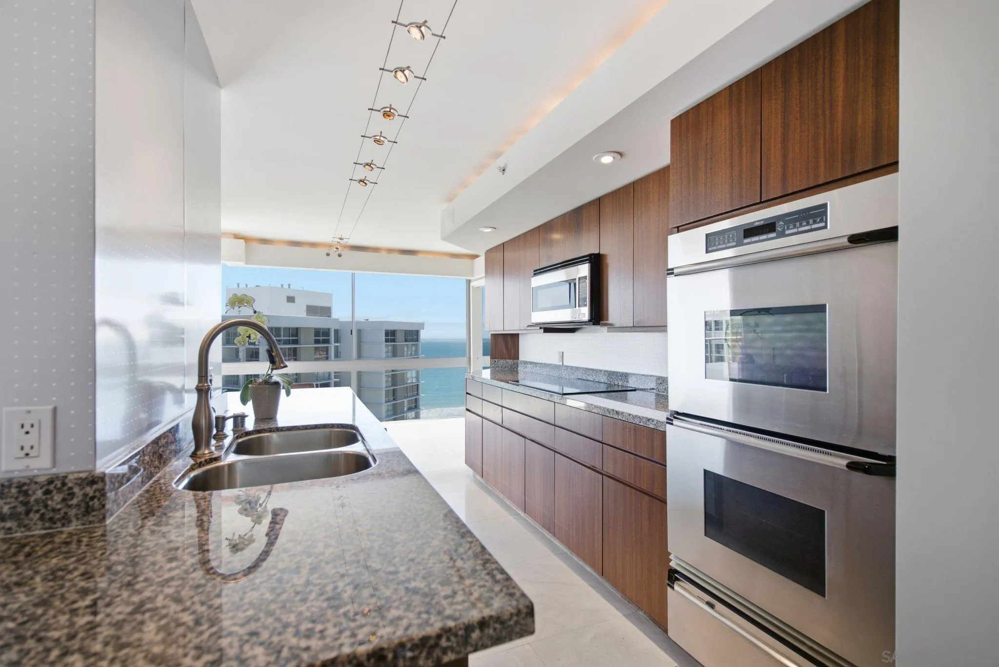 Photo #9: 260018289 Listing: Photo #9