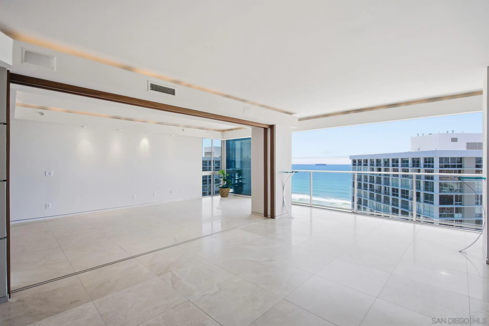 1710 Avenida Del Mundo Unit Ph02, Coronado, CA 92118 - Photo 3 of 29, Coronado, CA