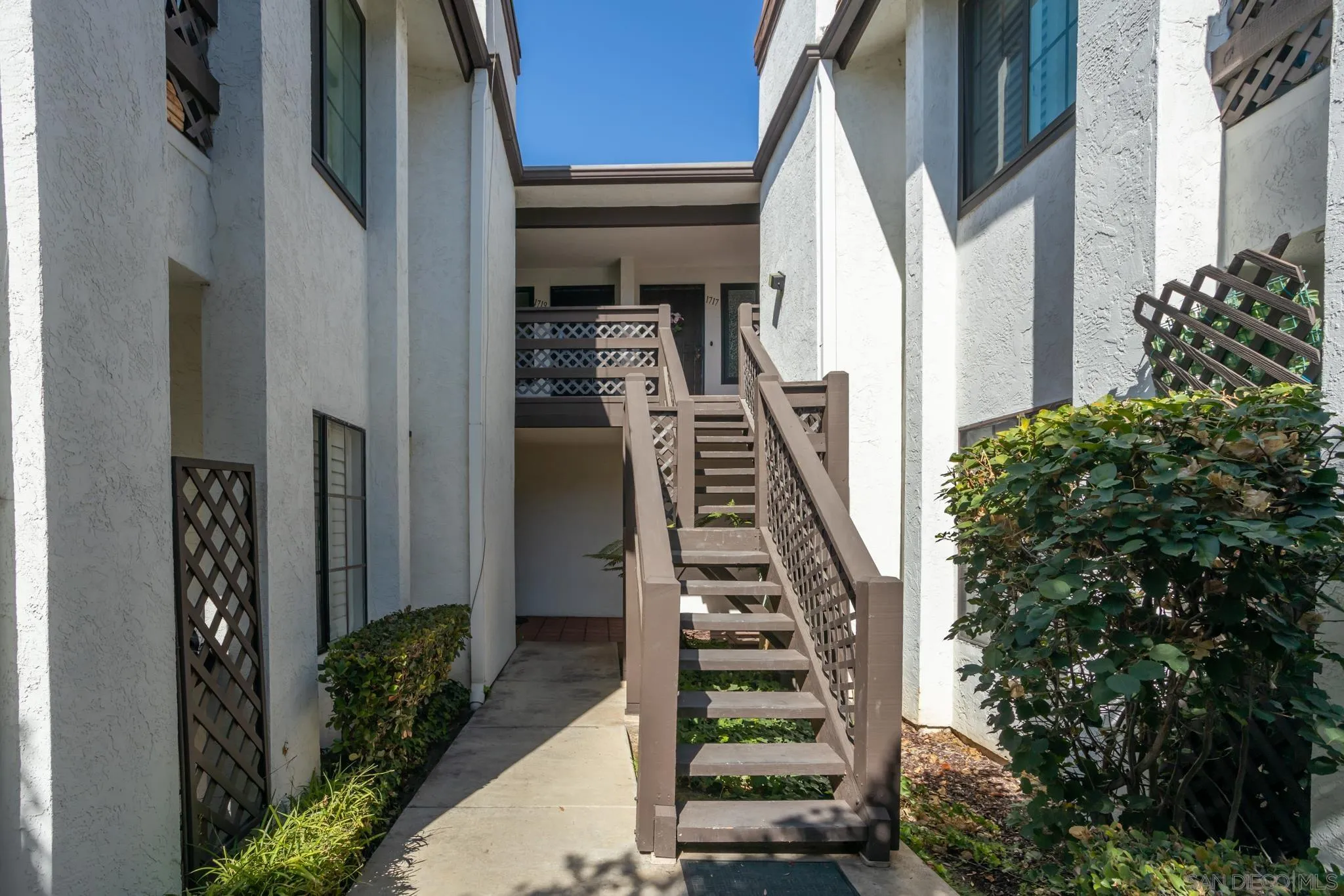 https://cdn.realtyfeed.com/cdn/127/260018292/4056ef5ba4b3bb08ff272274e1bbd081.webp
